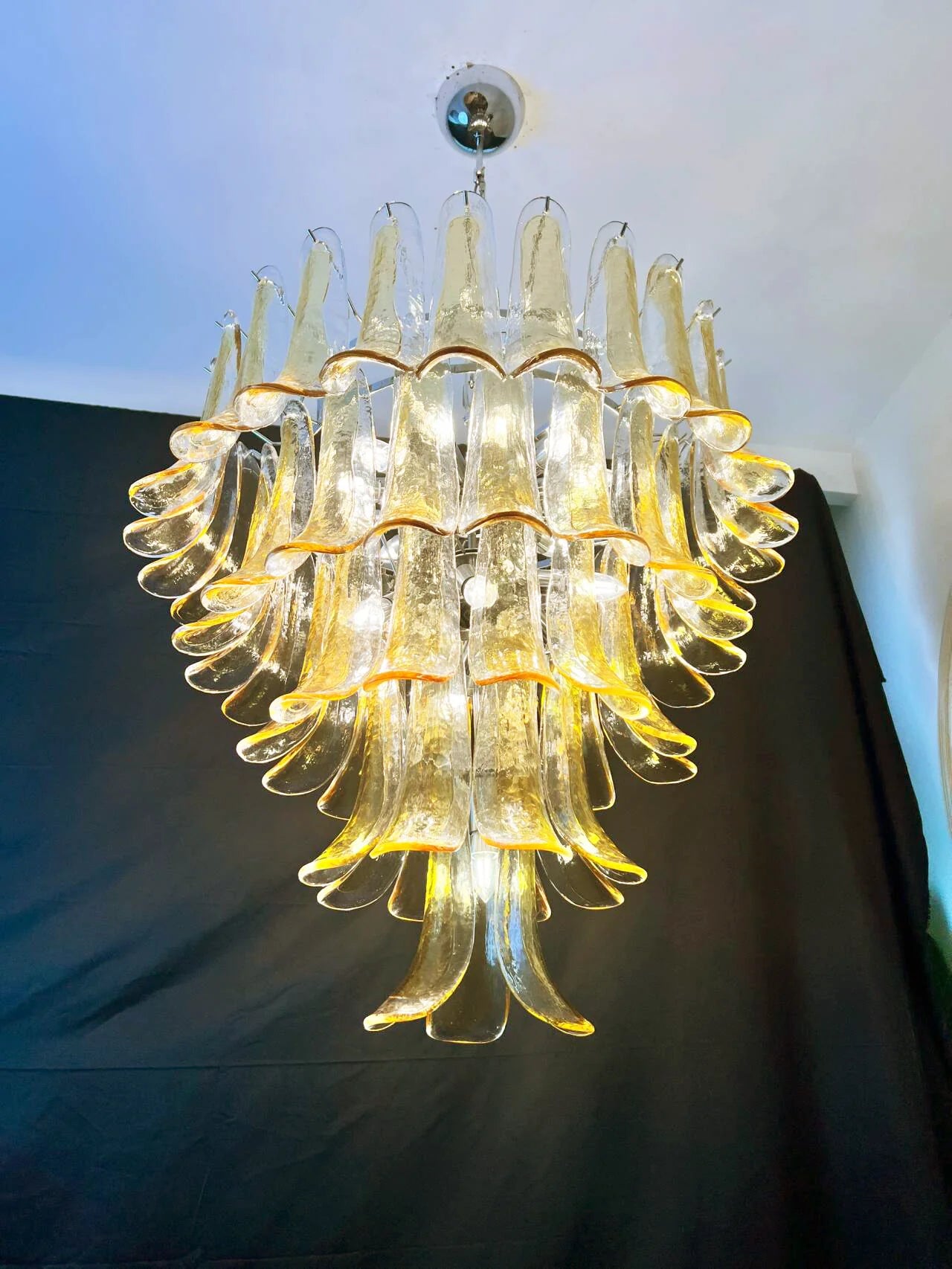 Vintage Transparent Amber Murano Petals Chandelier - Nuvé