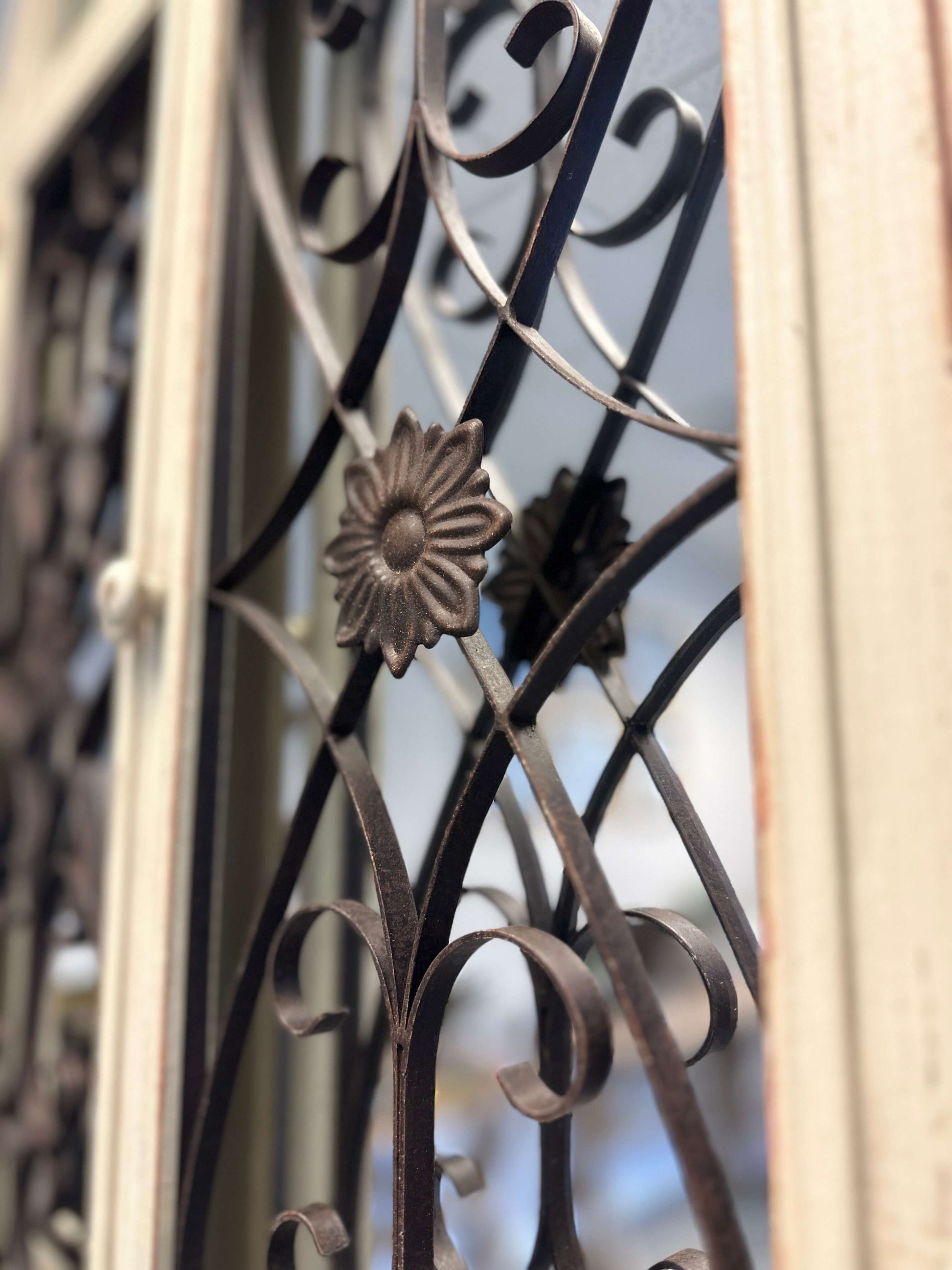 Vintage Arched Window Mirror in Antique White - Nuvé