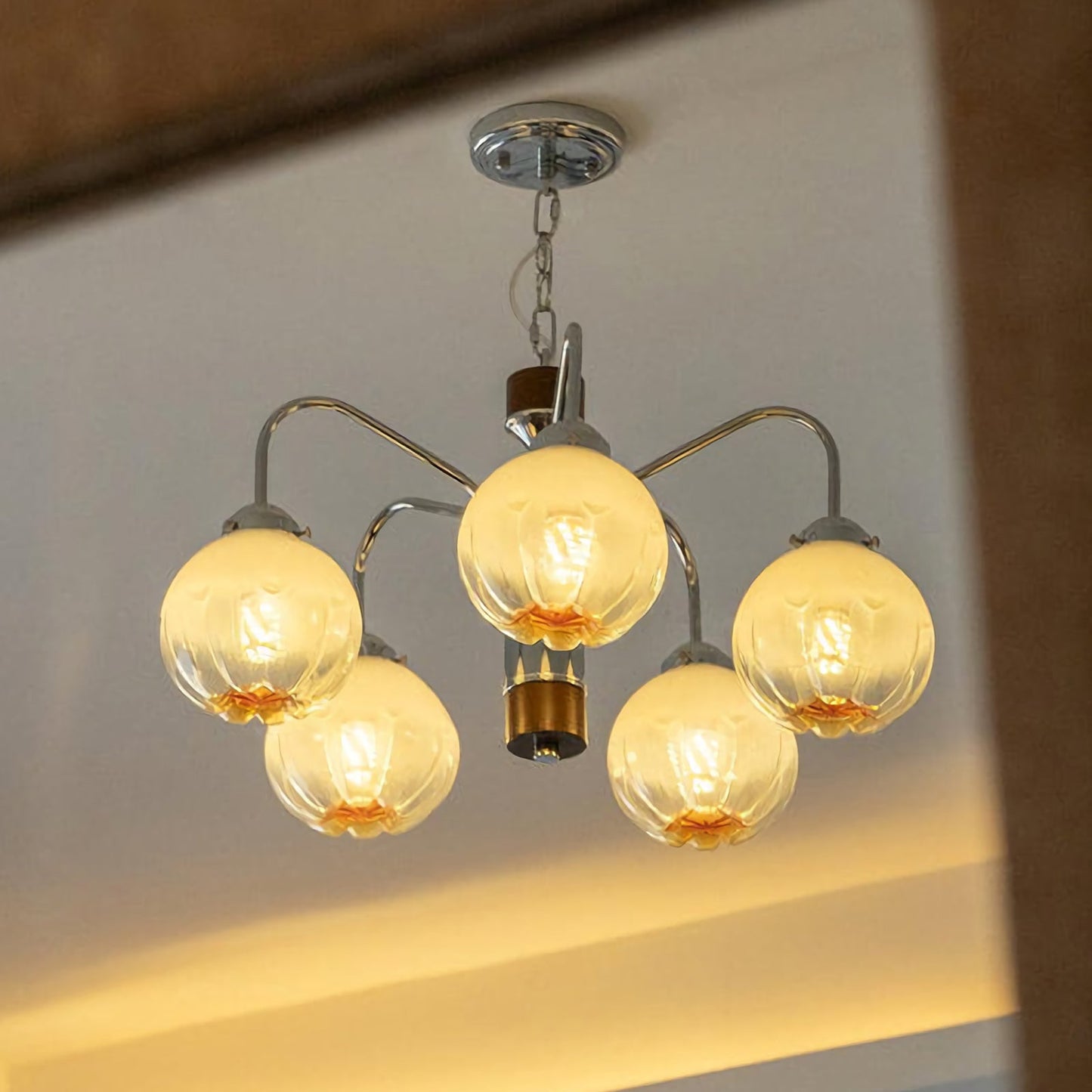 Flower Bud Glass Chandelier - Nuvé