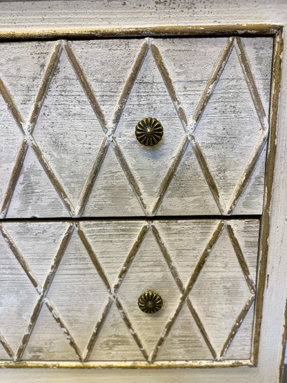 Vintage Dresser with Diamond Pattern in White and Gold - Nuvé