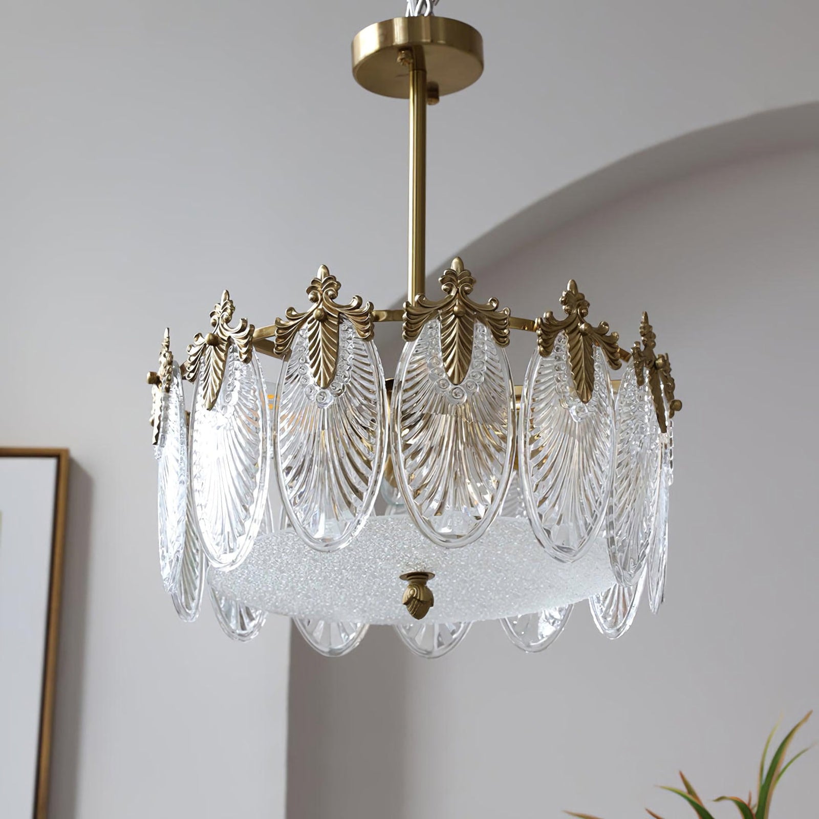 Vintage Glass Leaf Round Chandelier - Nuvé