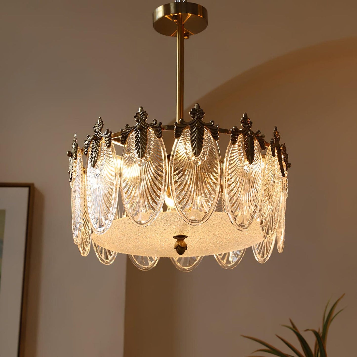Vintage Glass Leaf Round Chandelier - Nuvé