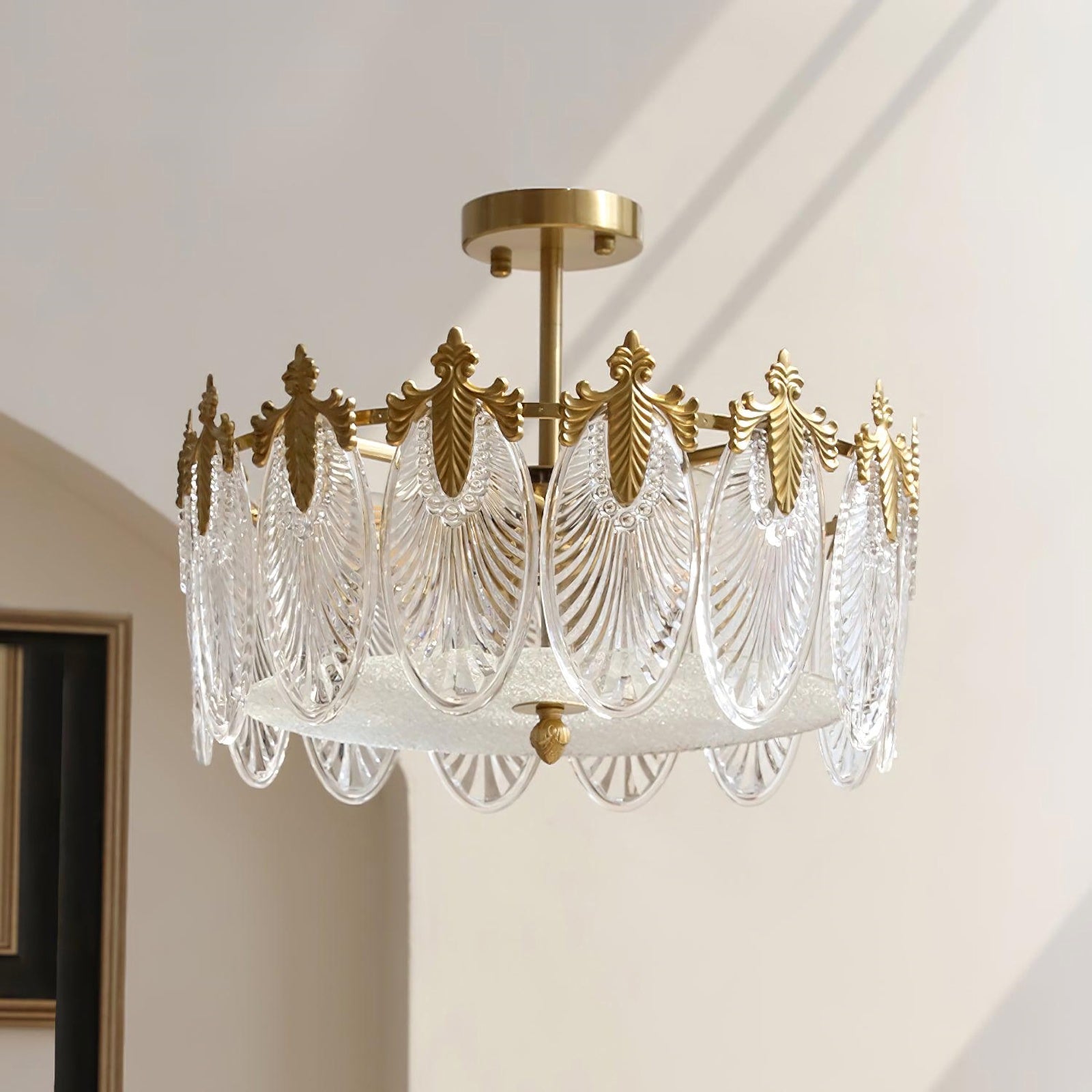 Vintage Glass Leaf Round Chandelier - Nuvé