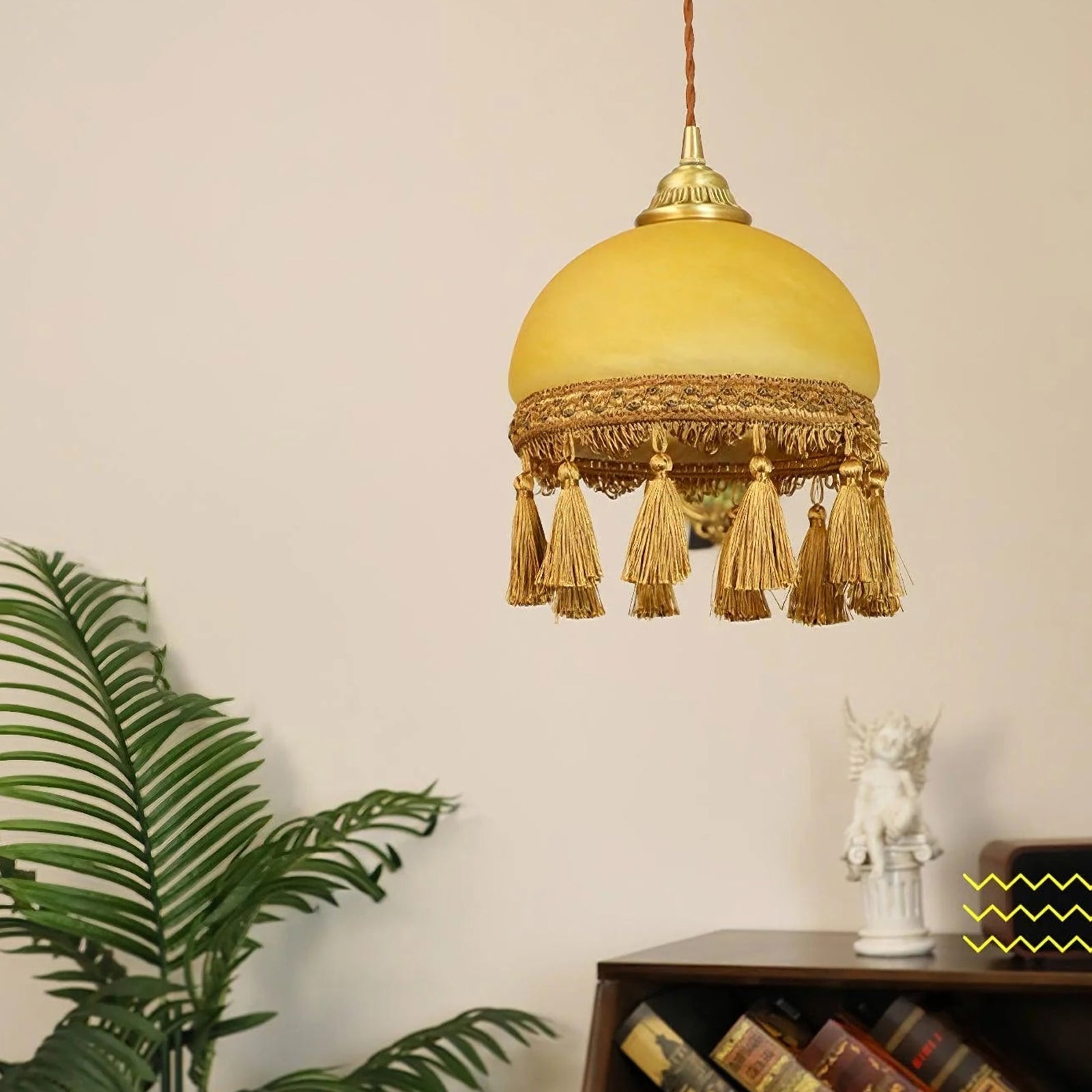 Vintage Tassel Brass Pendant Light - Nuvé