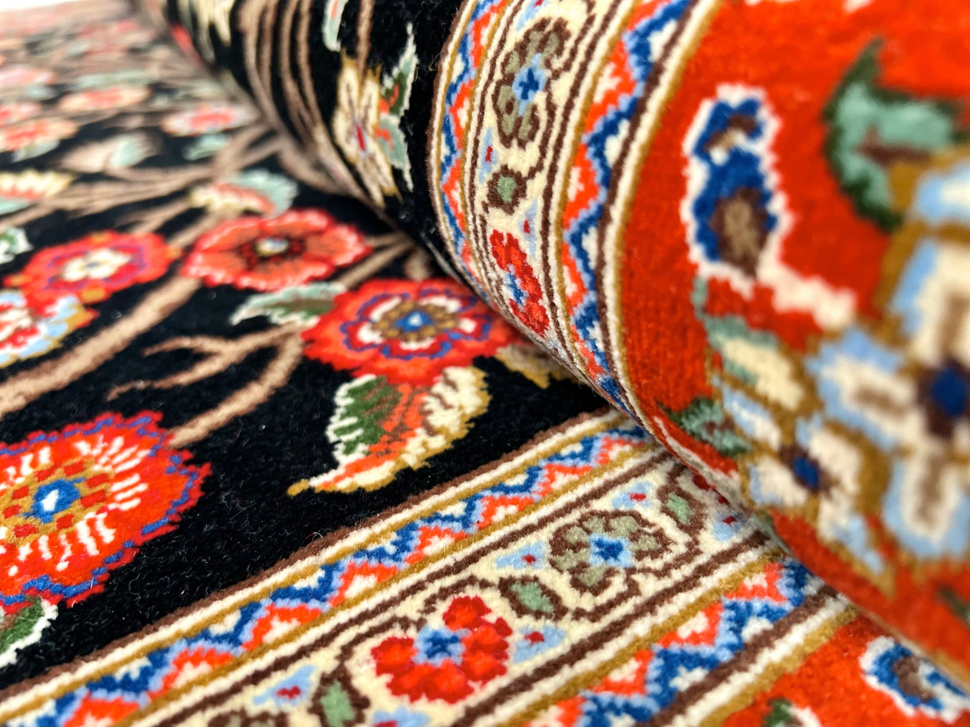 Persian Qom w. silk Tree of Life (4'05"x6'06") black/red - Nuvé
