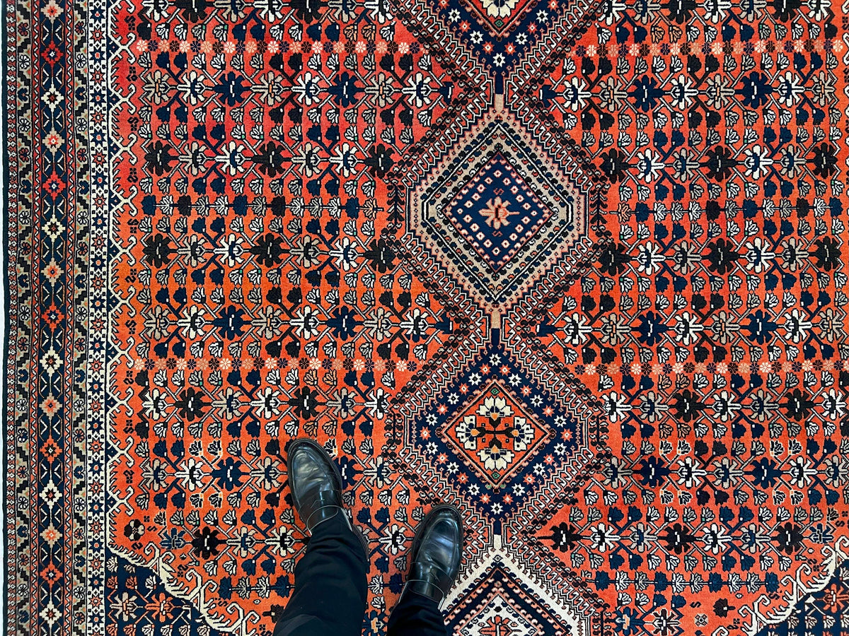 (6'09"x10'00") peach/indigo