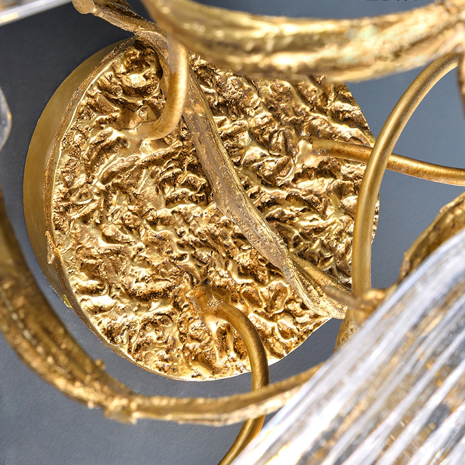 Brass Waterfall Crystal Wall Lamp - Nuvé