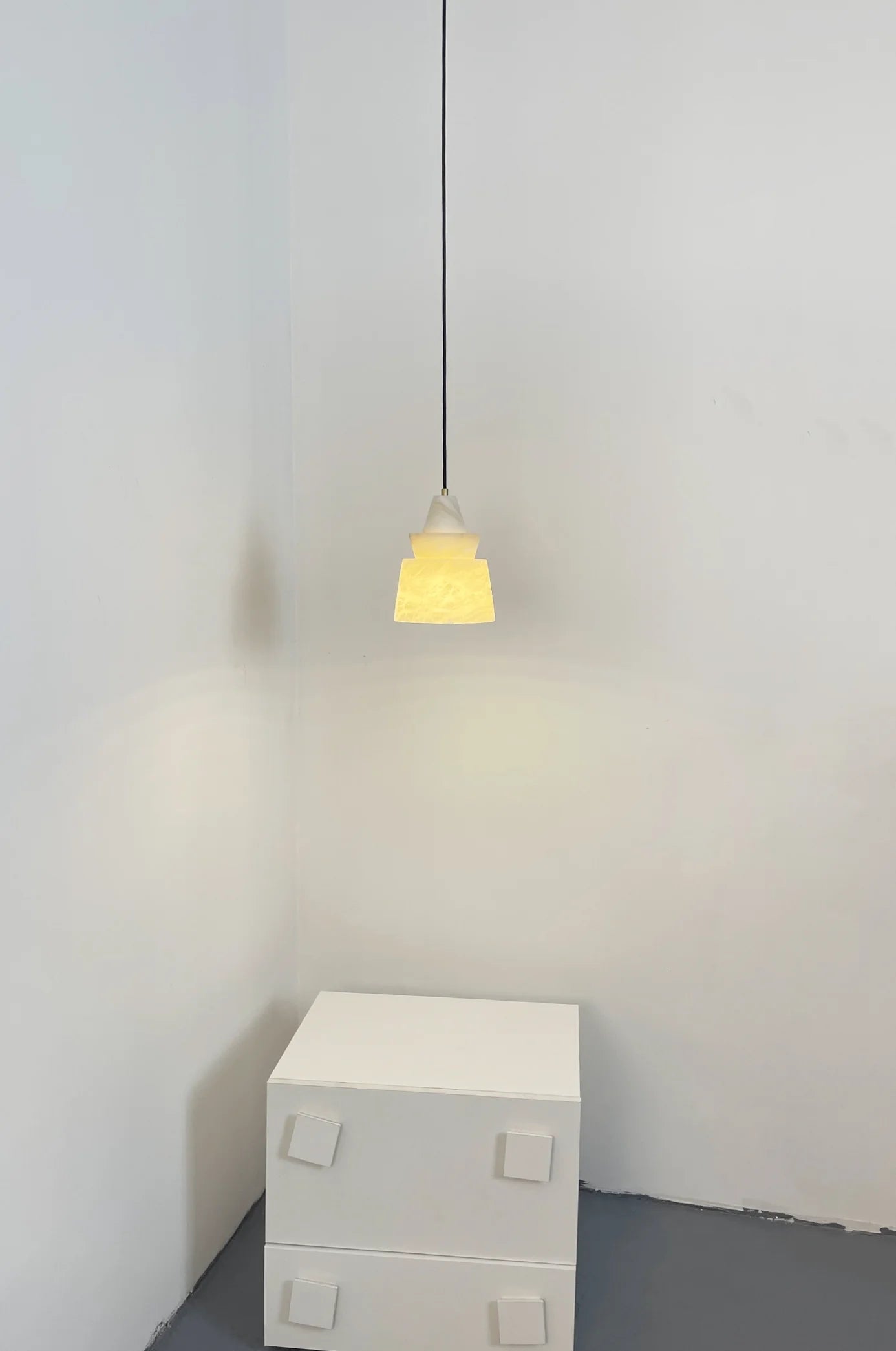 White Alabaster Pendant Light - Nuvé