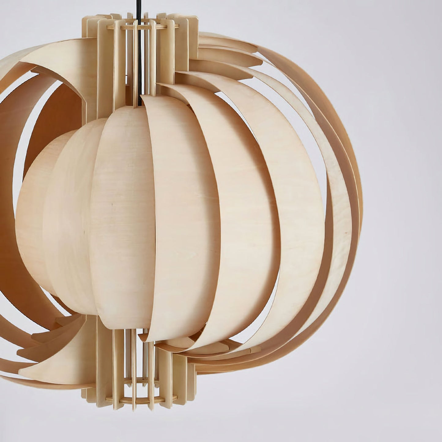 Wooden Lantern Pendant Lamp - Nuvé