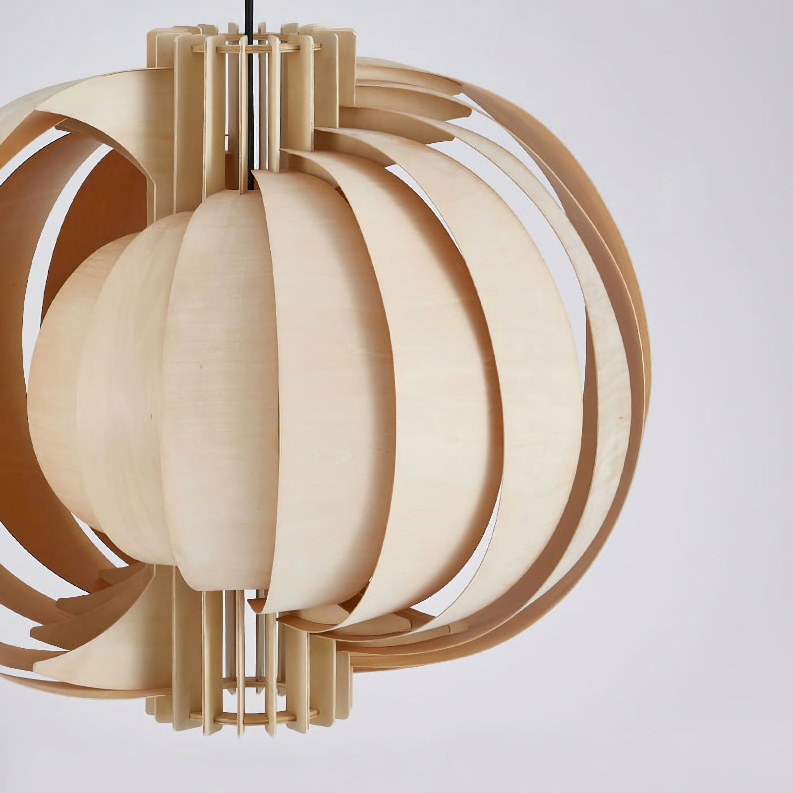 Wooden Lantern Pendant Lamp - Nuvé