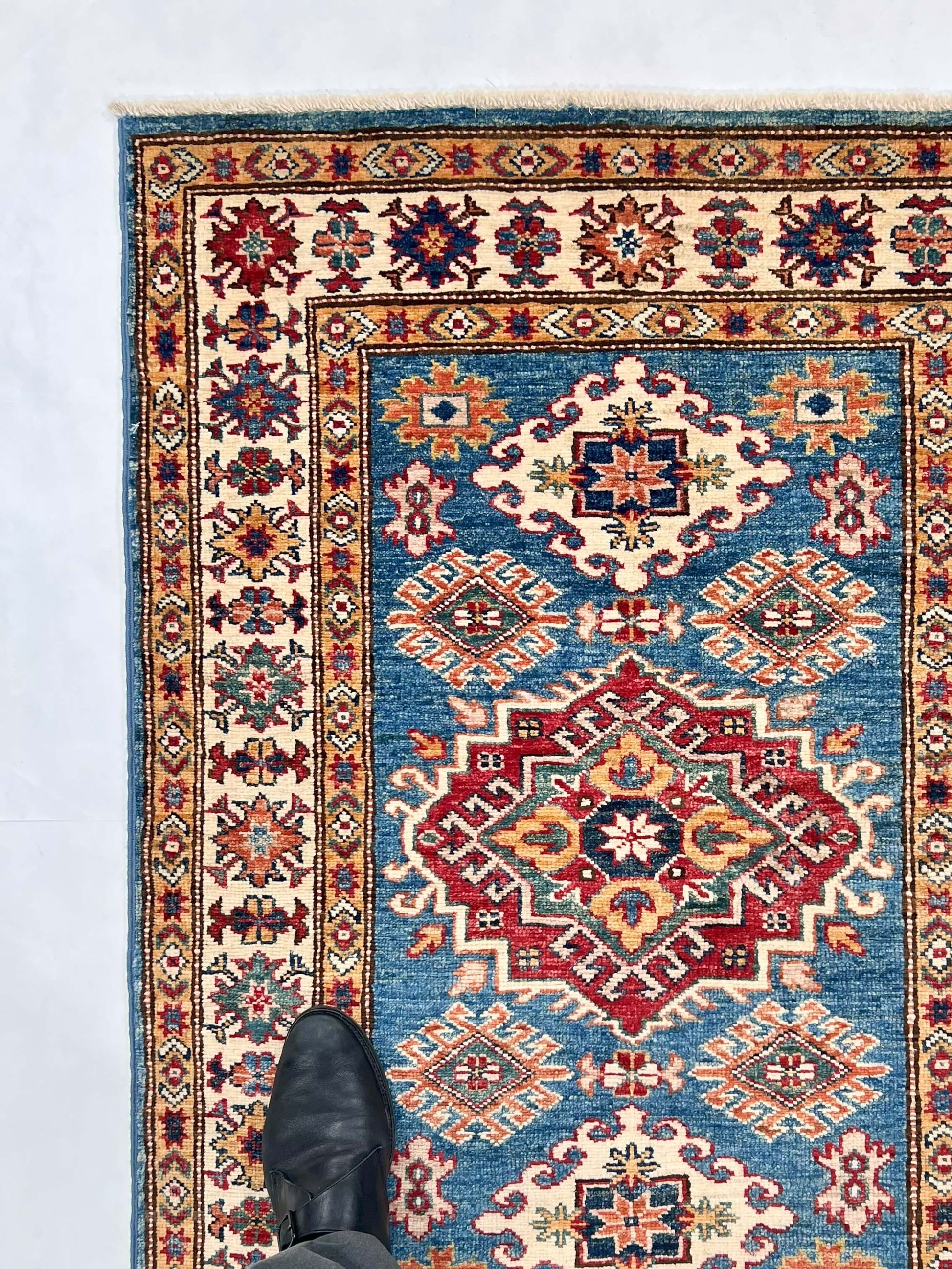 Super Kazak (2'11"x4'00") denim blue/ivory - Nuvé