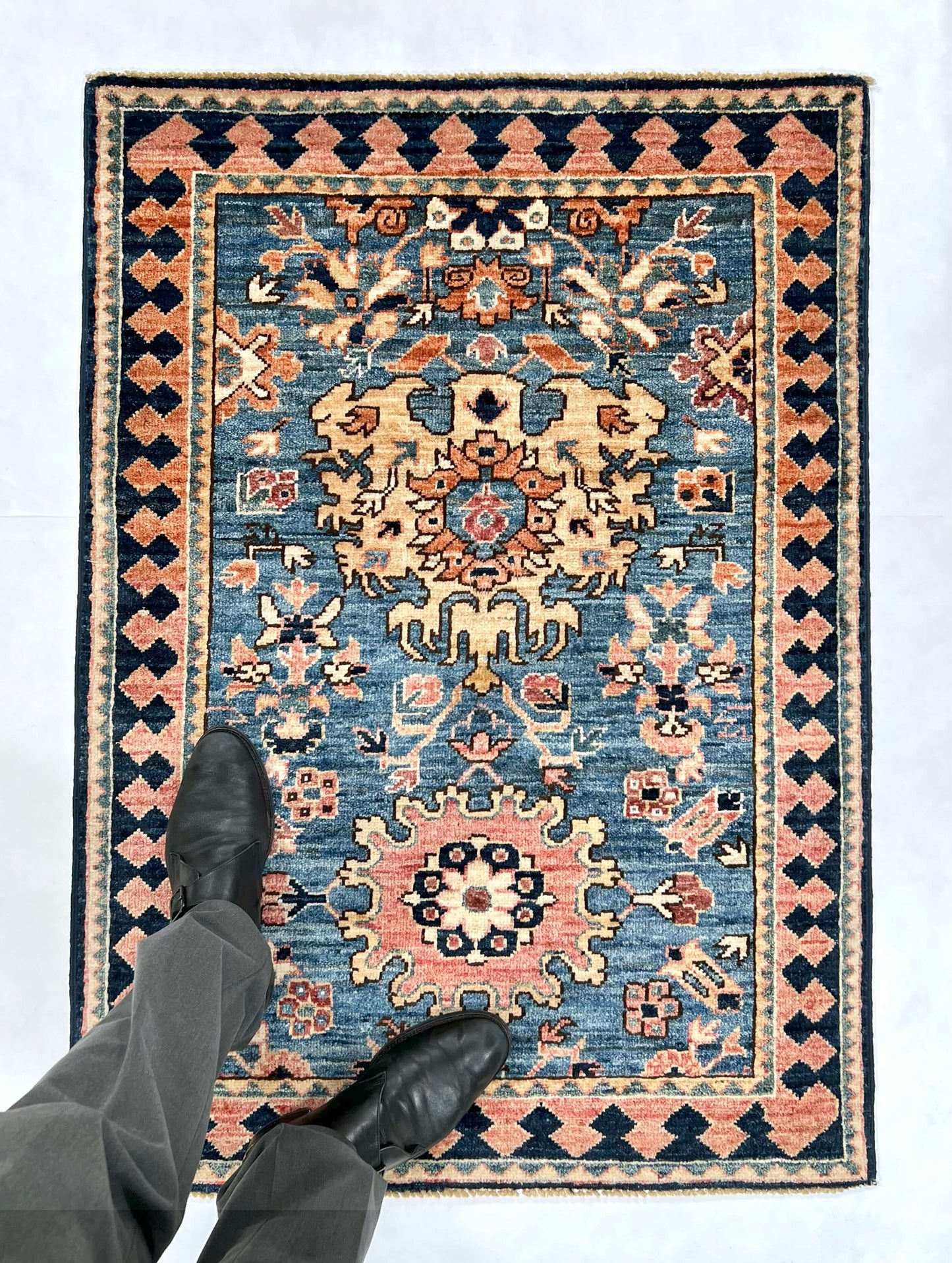 Afghan Ariana (2'09"x3'10") blue/navy - Nuvé