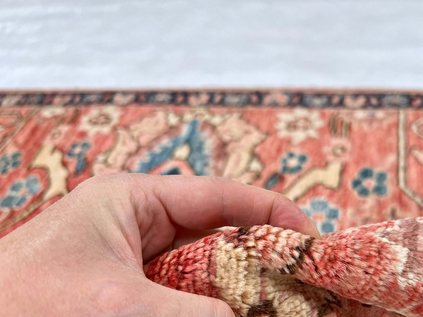 Afghan Ariana (3'00"x4'10") lt.red/navy - Nuvé