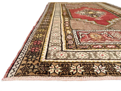 Vintage Turkish (3'04"x5'04") lt.red/gold - Nuvé