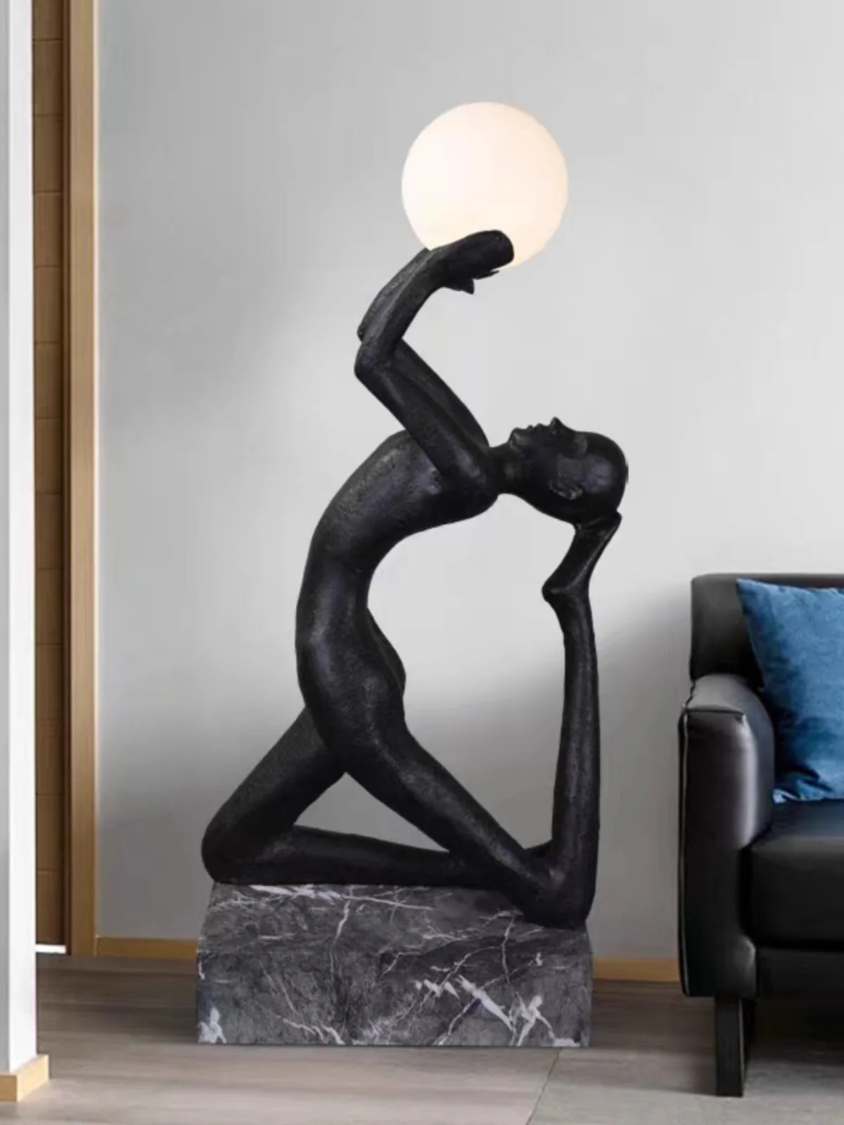Yoga Sculpture Floor Lamp - Nuvé