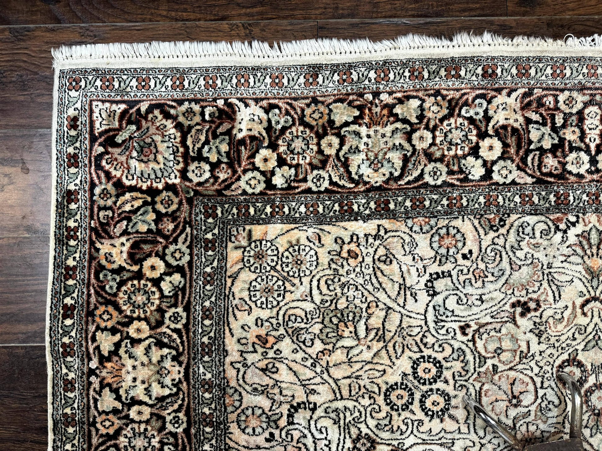 Silk Indian Kashmiri Rug 6x9 - Nuvé
