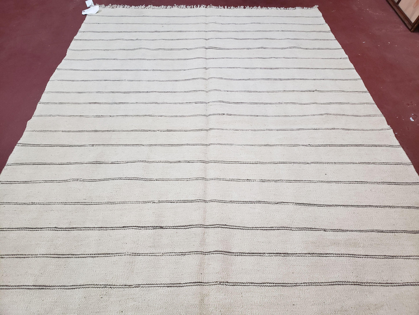 New Turkish Kilim Rug, Striped Area Rug, Southwestern Style, Off-white/Ivory Color, 5x8 Kilim Carpet, Hand-Knotted, Flatweave, Wool - Nuvé