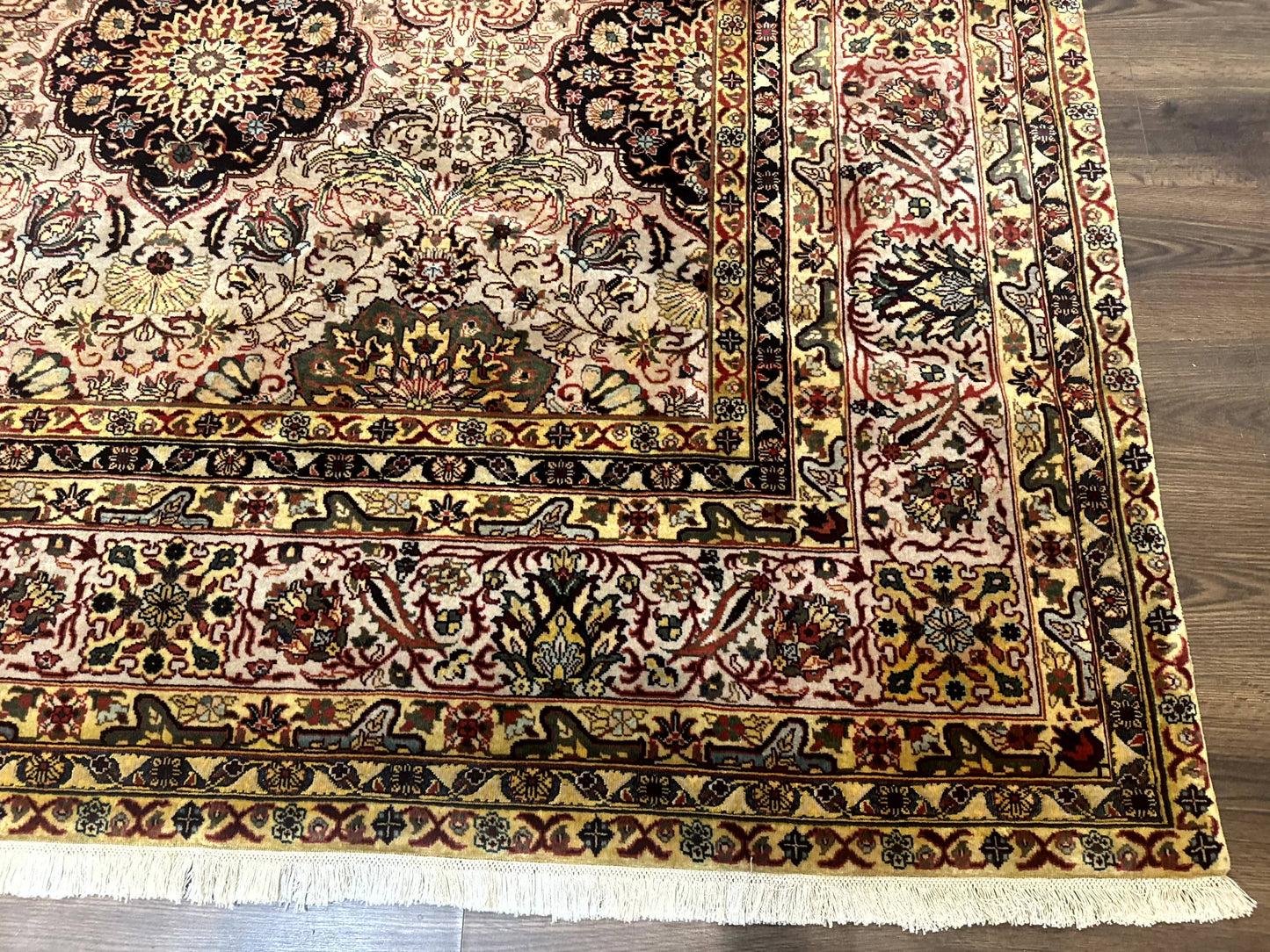Indian Agra Rug 9x12, Fine Oriental Carpet - Nuvé