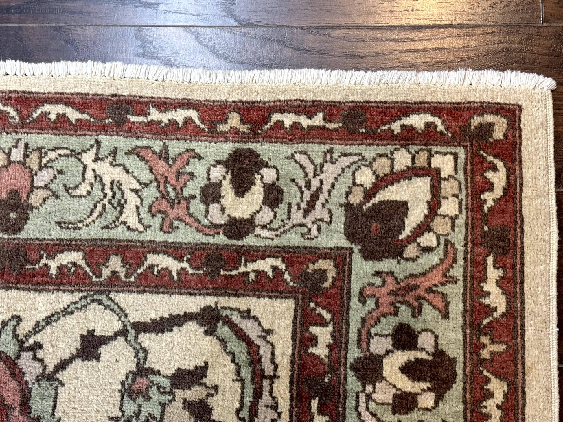 Indo Mahal Rug 4 x 5.6, Indian Handmade Wool Area Rug - Nuvé