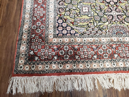 5x8 Indian Kashmiri Silk Rug with Gold Threads - Nuvé