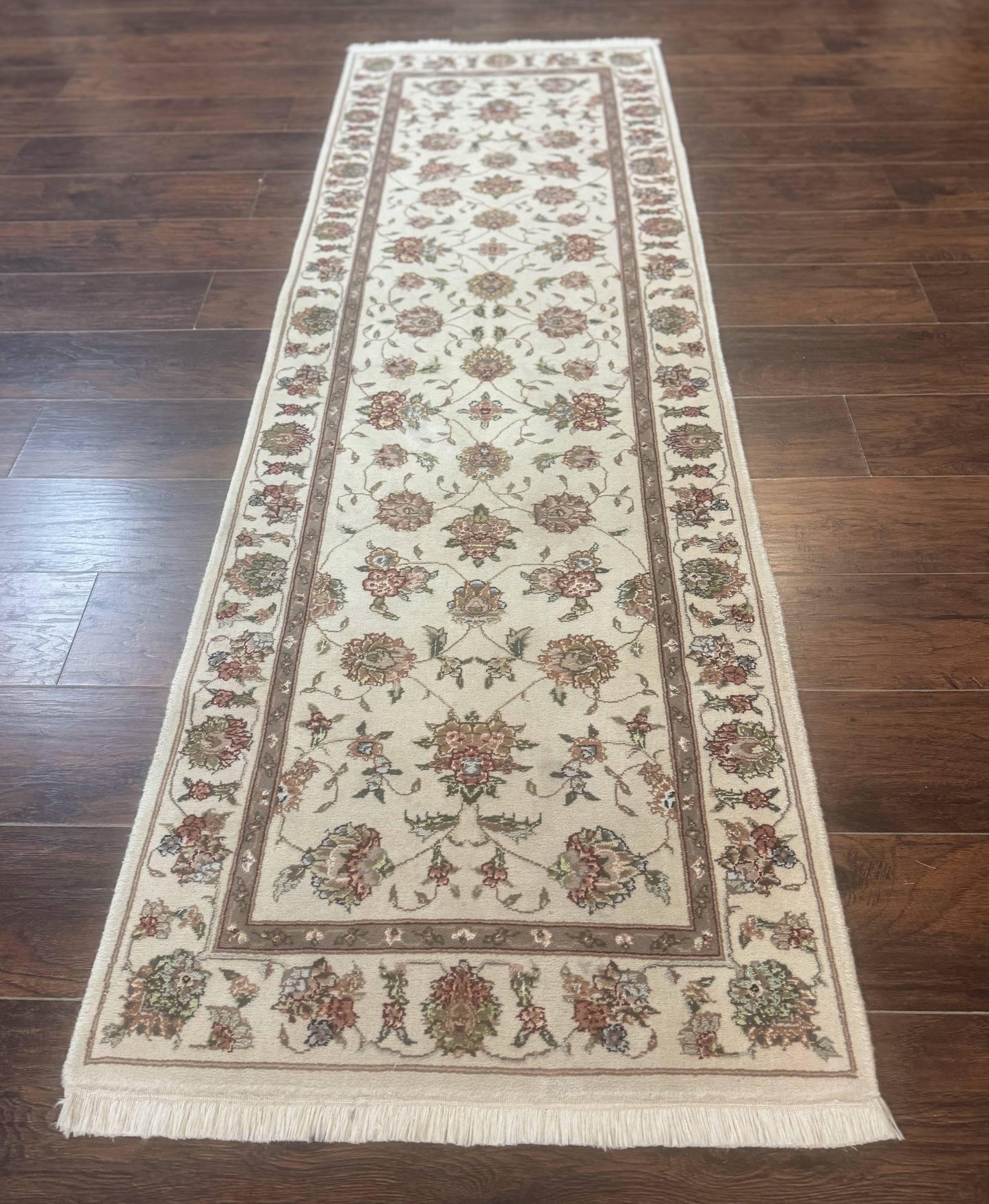 Pak Persian Runner Rug 2.6 x 8ft, Oriental Carpet for Hallway or Kitchen, Handmade, Wool and Silk Highlights - Nuvé