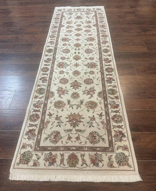 Pak Persian Runner Rug 2.6 x 8ft, Oriental Carpet for Hallway or Kitchen, Handmade, Wool and Silk Highlights - Nuvé