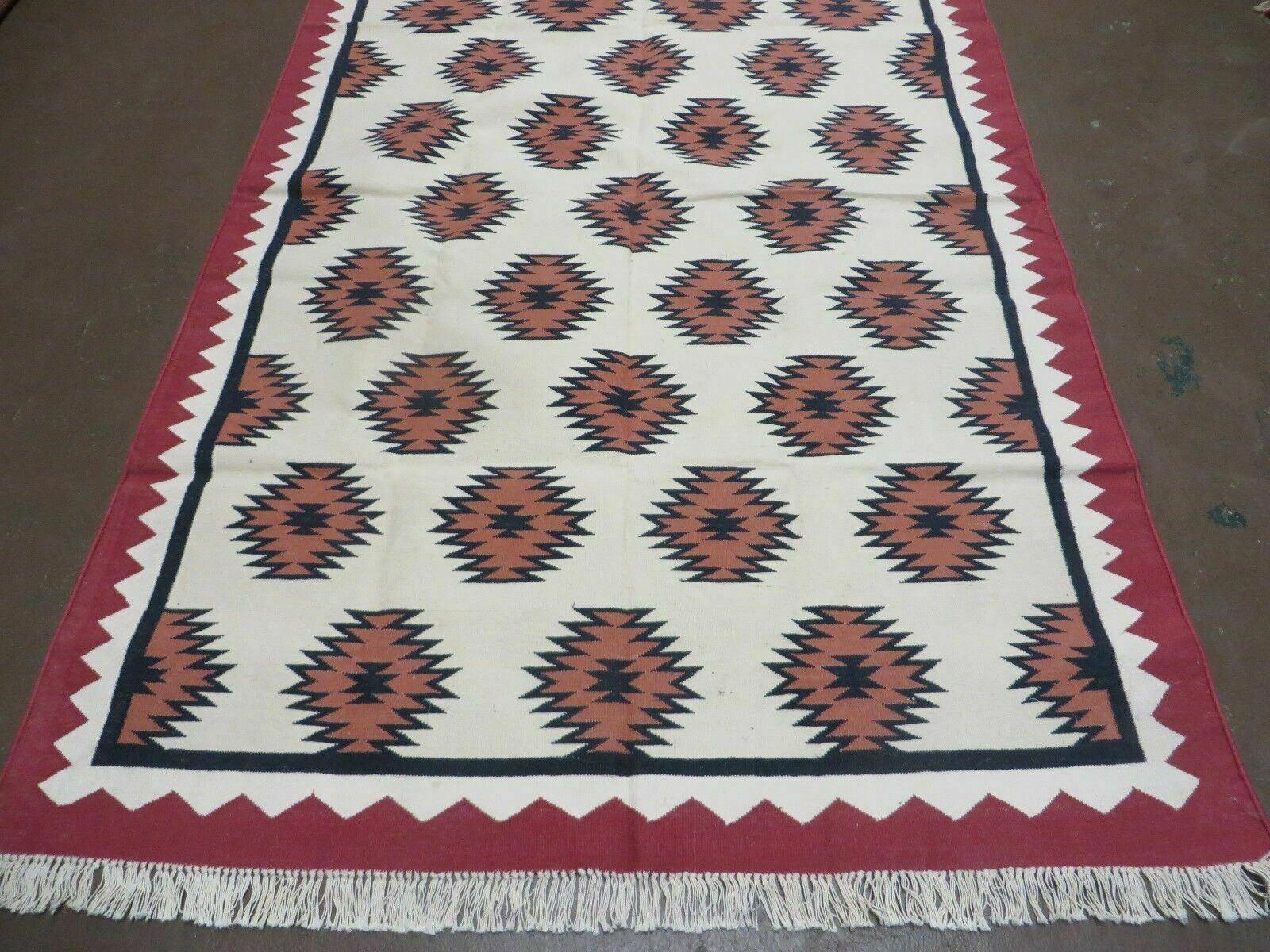 5' X 8' Hand Woven Wool Rug Contemporary Kilim Dhurrie Modern Oriental Area Rug - Nuvé
