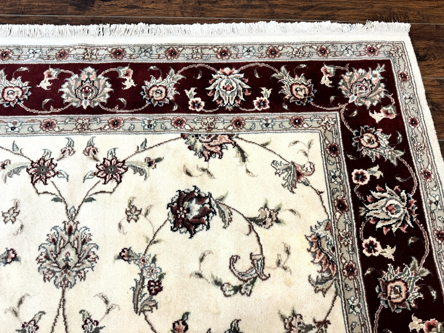 Ivory and Burgundy Pak Persian Rug 6x9 - Nuvé