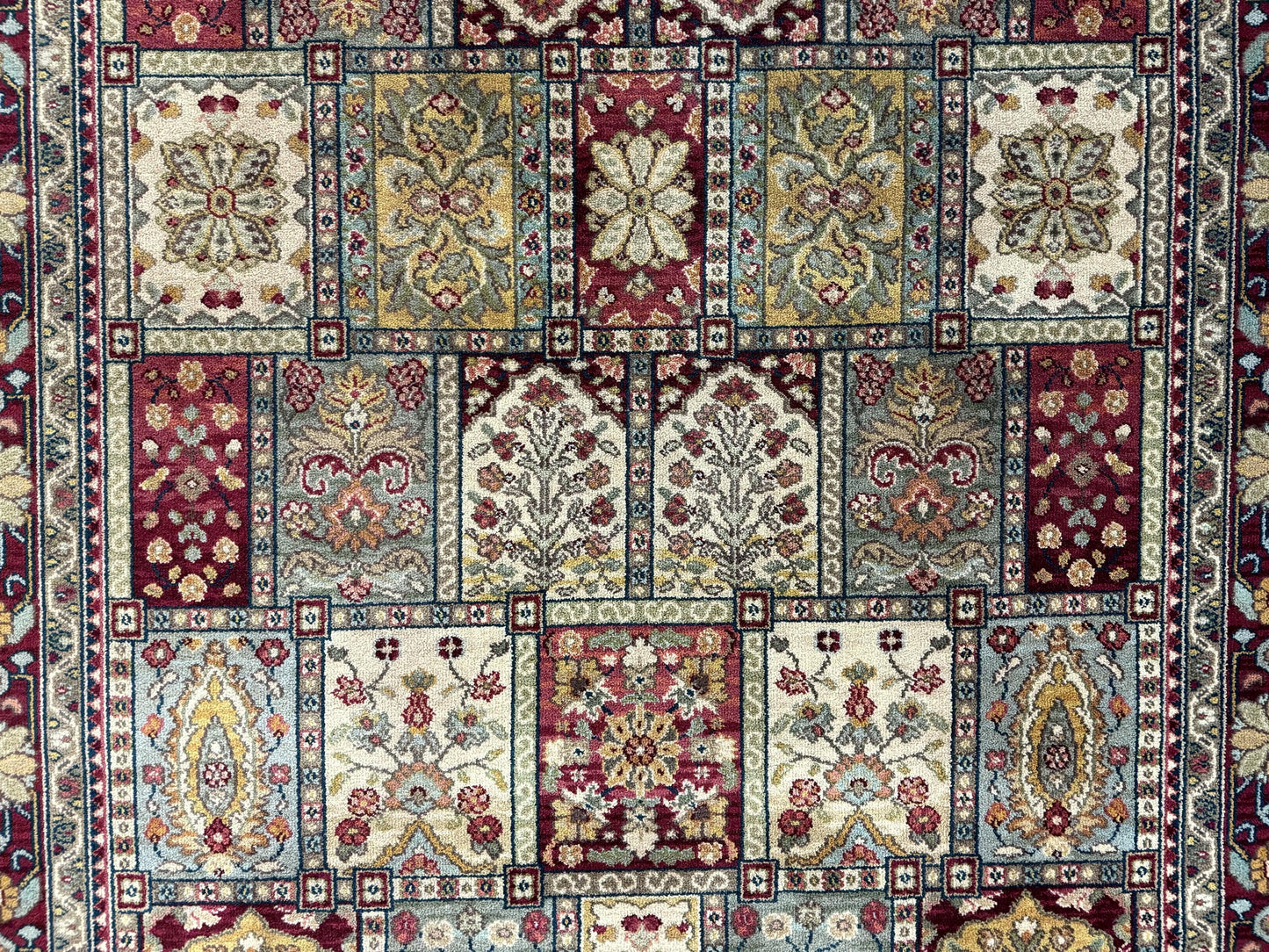 Karastan Rug 5.9 x 9 Antique Legends Bakhtiyari#2200-202, Karastan Area Rug, Wool Pile Vintage Karastan Carpet - Nuvé