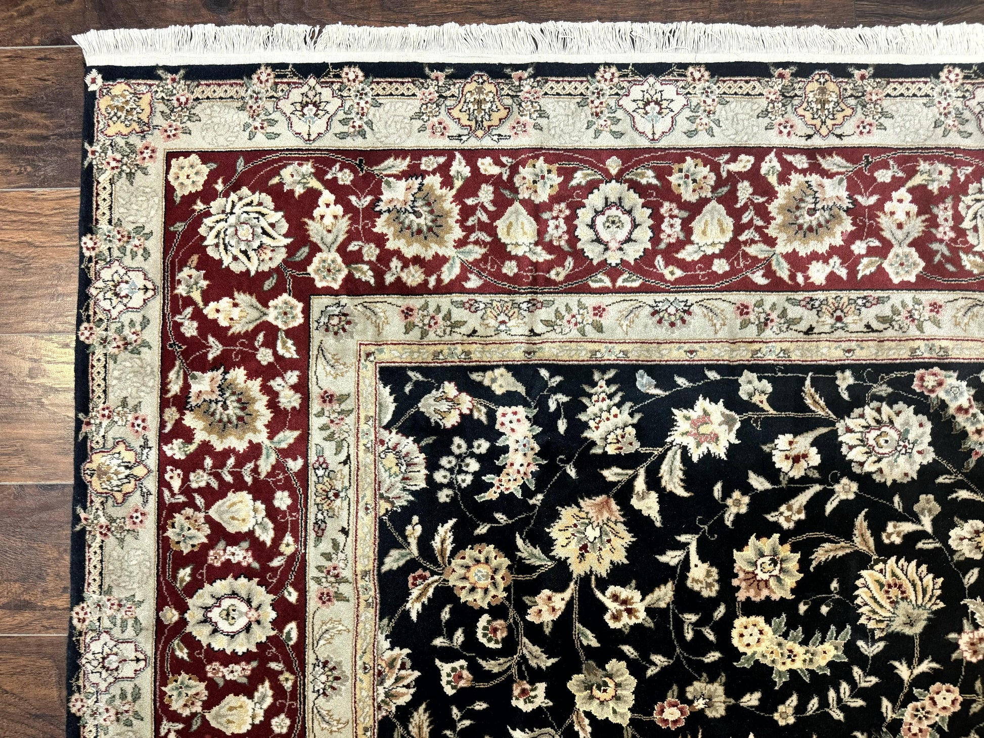 Black Pak Persian Rug 8x10, Floral Allover - Nuvé