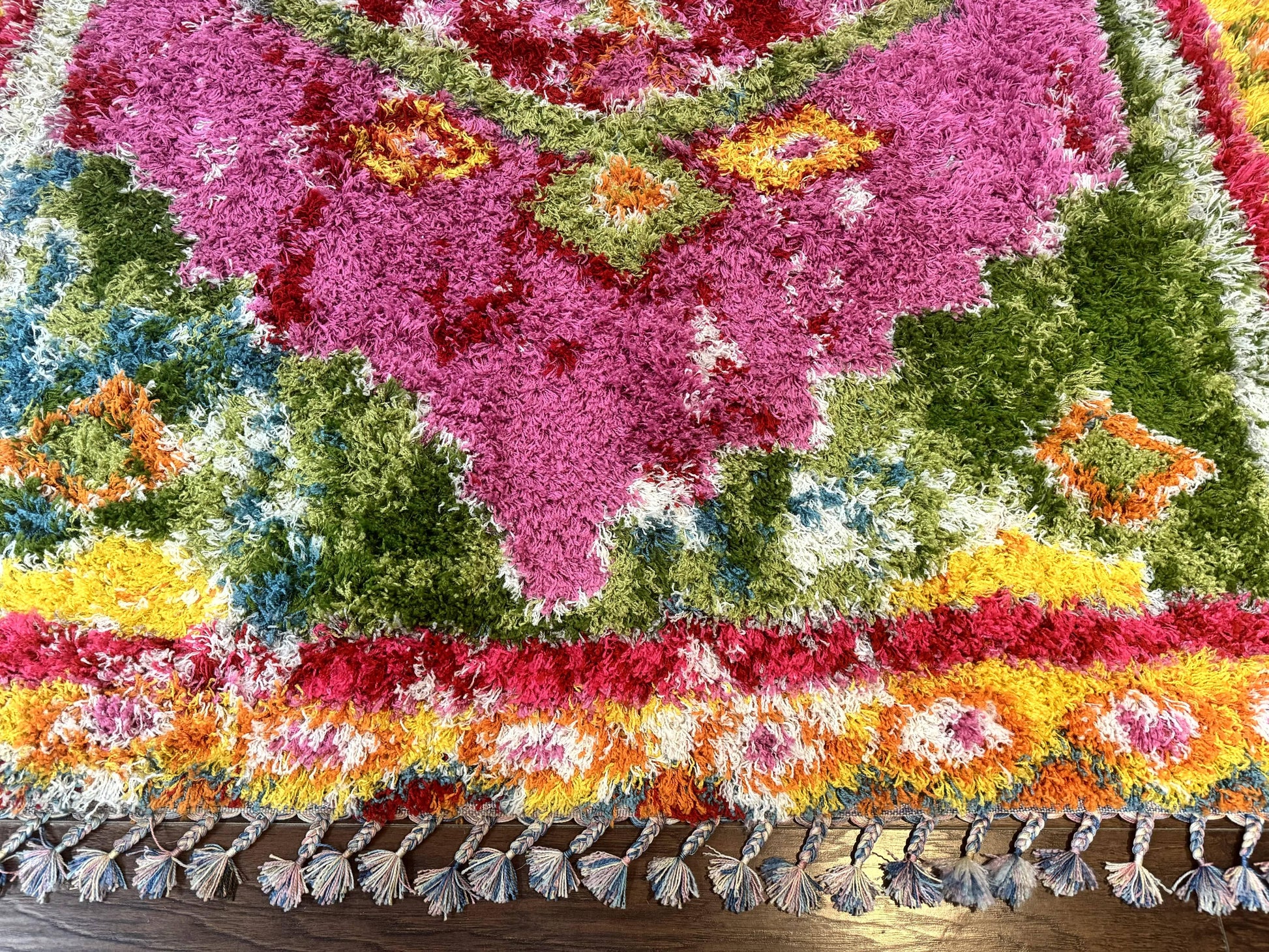 Colorful Shag Rug 8x10, Fuchsia and Multicolor - Nuvé