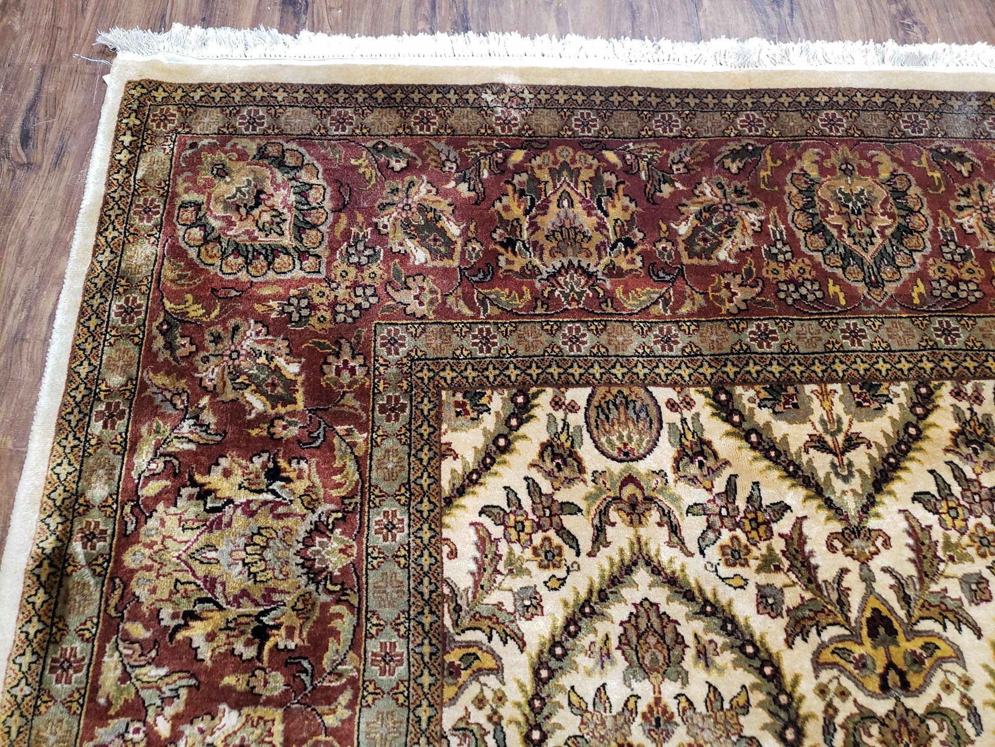 Vintage Indo Persian Area Rug 9x12, Wool Hand-Knotted Ivory & Dark Red Oriental Carpet, Fine Weave 9 x 12 Indian Rug, Dining Room Rug - Nuvé