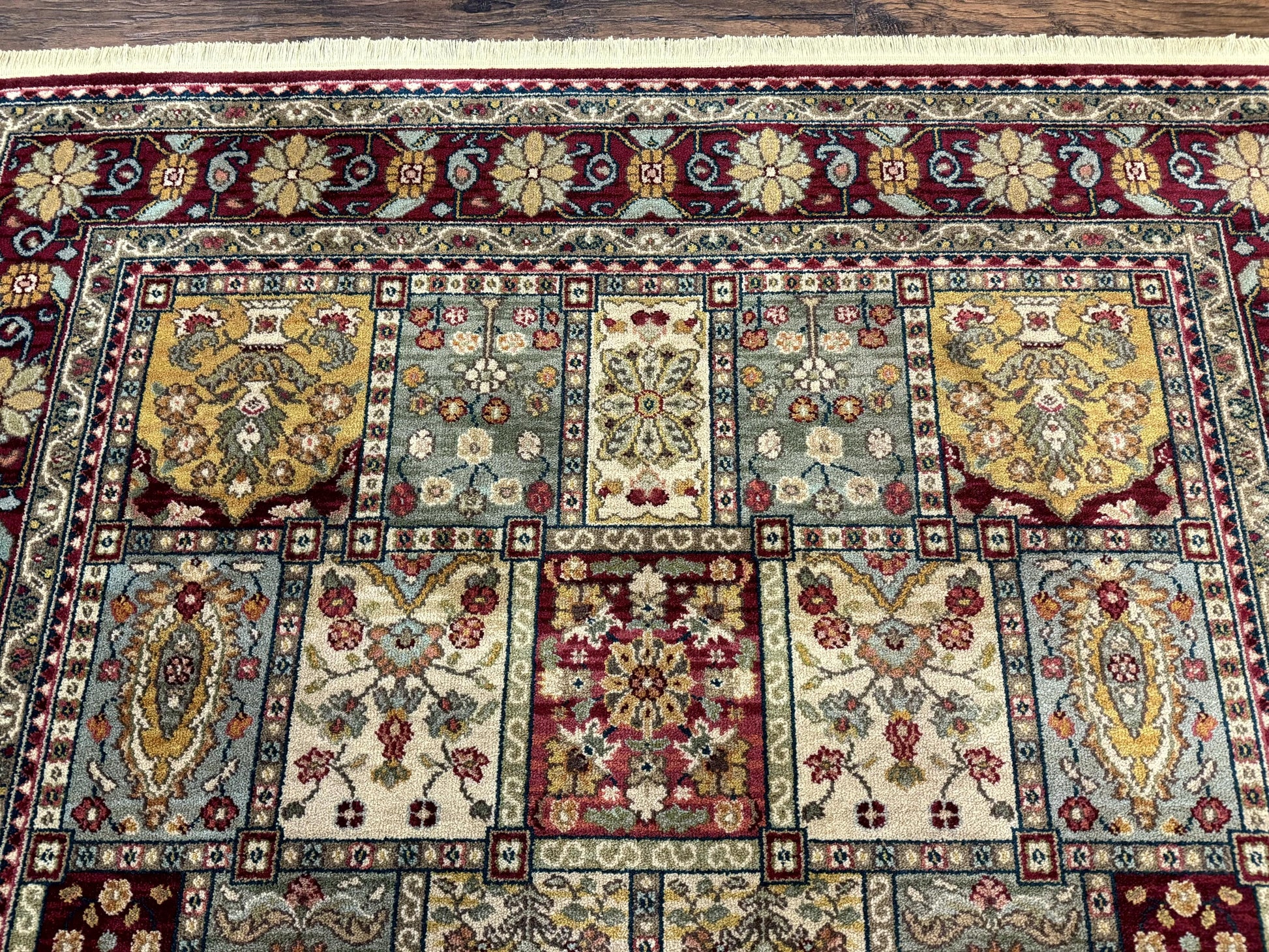 Karastan Rug 5.9 x 9 Antique Legends Bakhtiyari#2200-202, Karastan Area Rug, Wool Pile Vintage Karastan Carpet - Nuvé