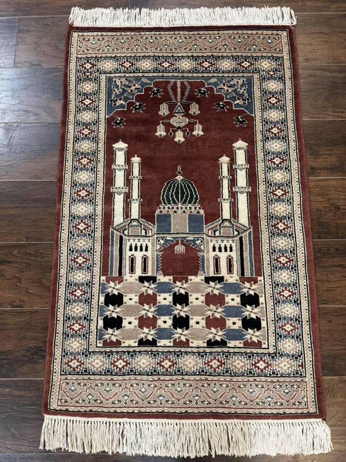 Small Pakistani Bokhara Prayer Rug 2.7 x 4 - Nuvé