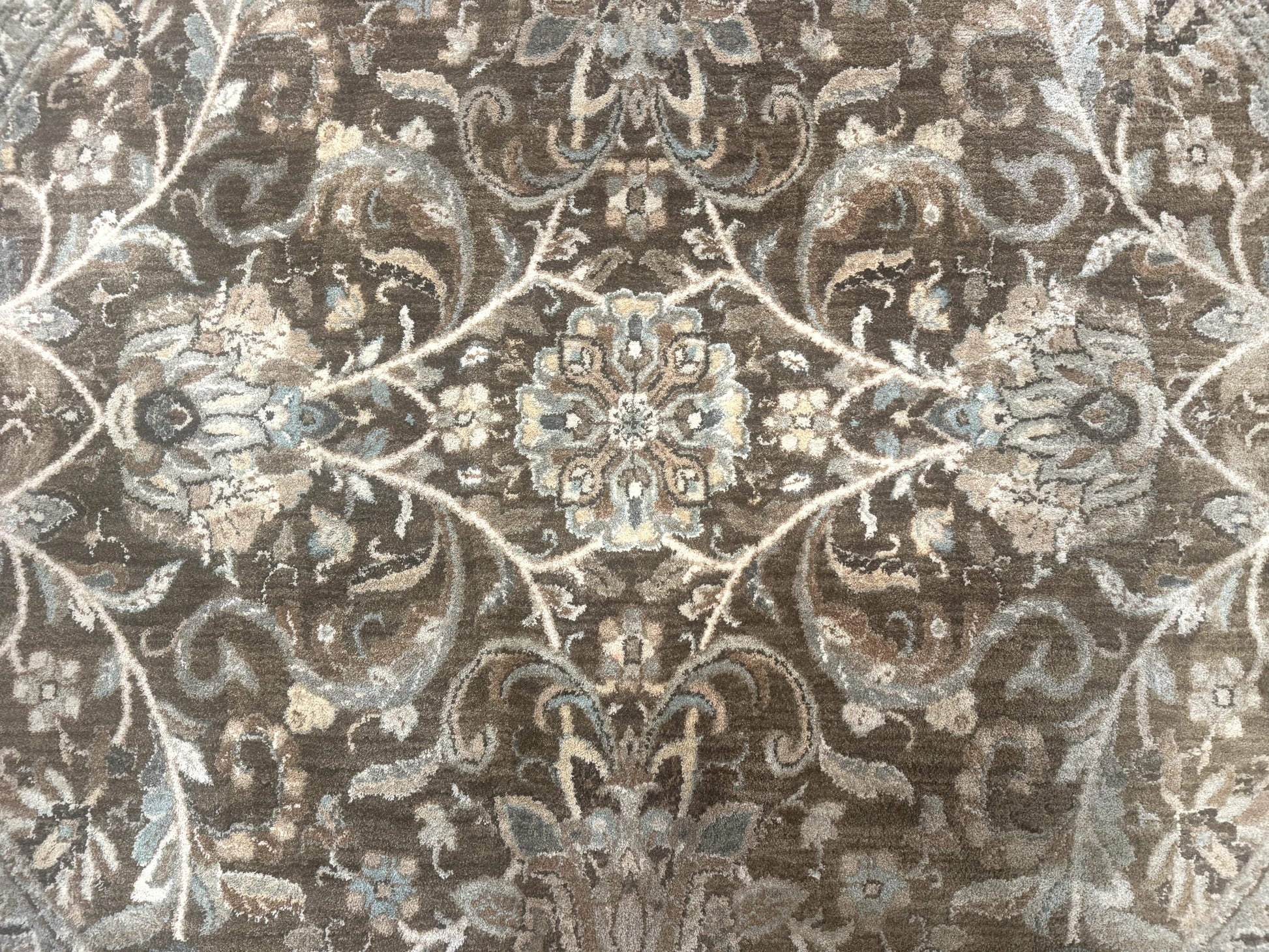 Round Karastan Rug 8x8 ft, Euphoria New Bridge Karastan Rug, Indo Mahal Design - Nuvé
