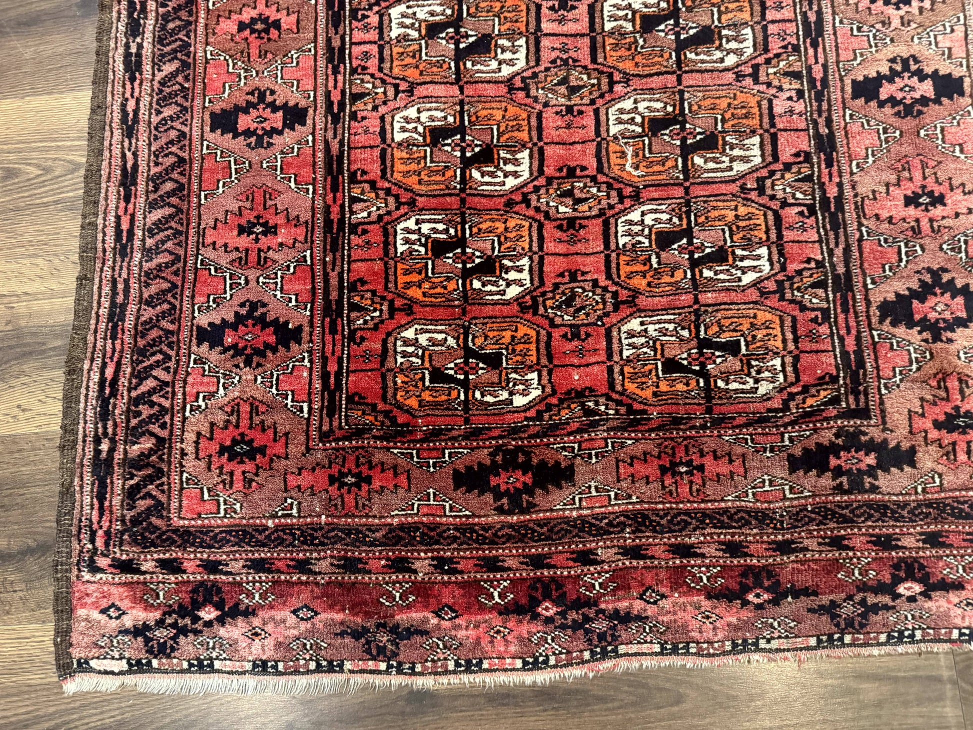 Antique Turkoman Rug 3.7 x 6.7, Red, Wool Runner Rug - Nuvé