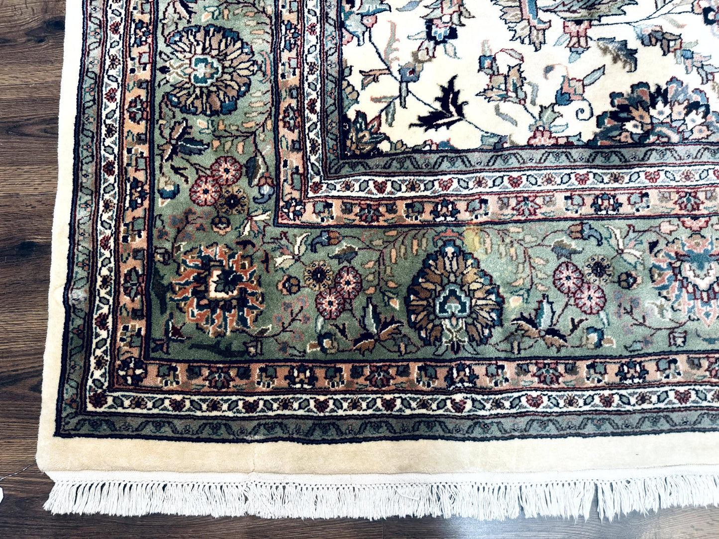 Indo Persian Rug 9x12, Allover Floral Pattern, Ivory & Green, Traditional Oriental Carpet - Nuvé