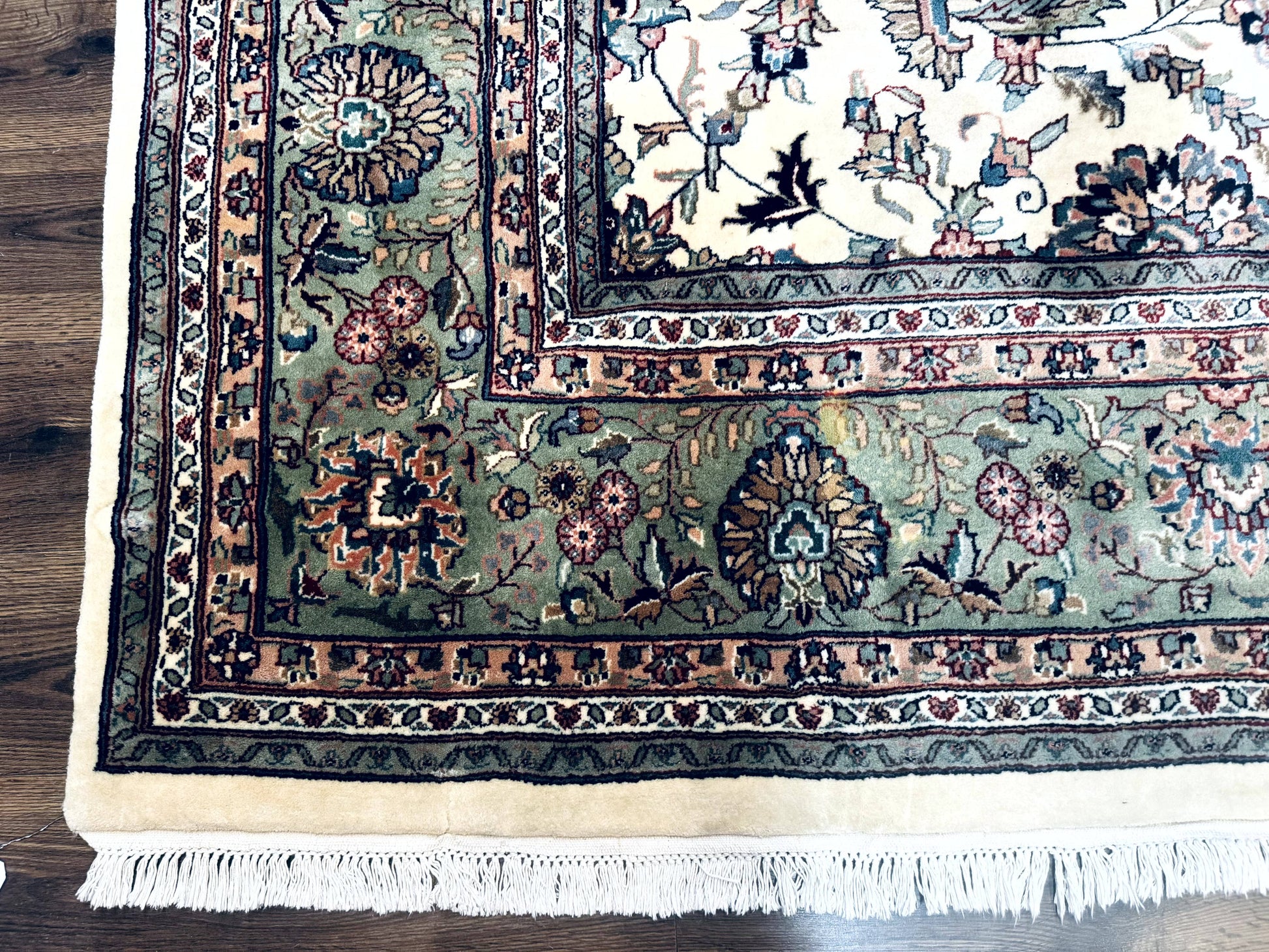 Indo Persian Rug 9x12, Allover Floral Pattern, Ivory & Green, Traditional Oriental Carpet - Nuvé