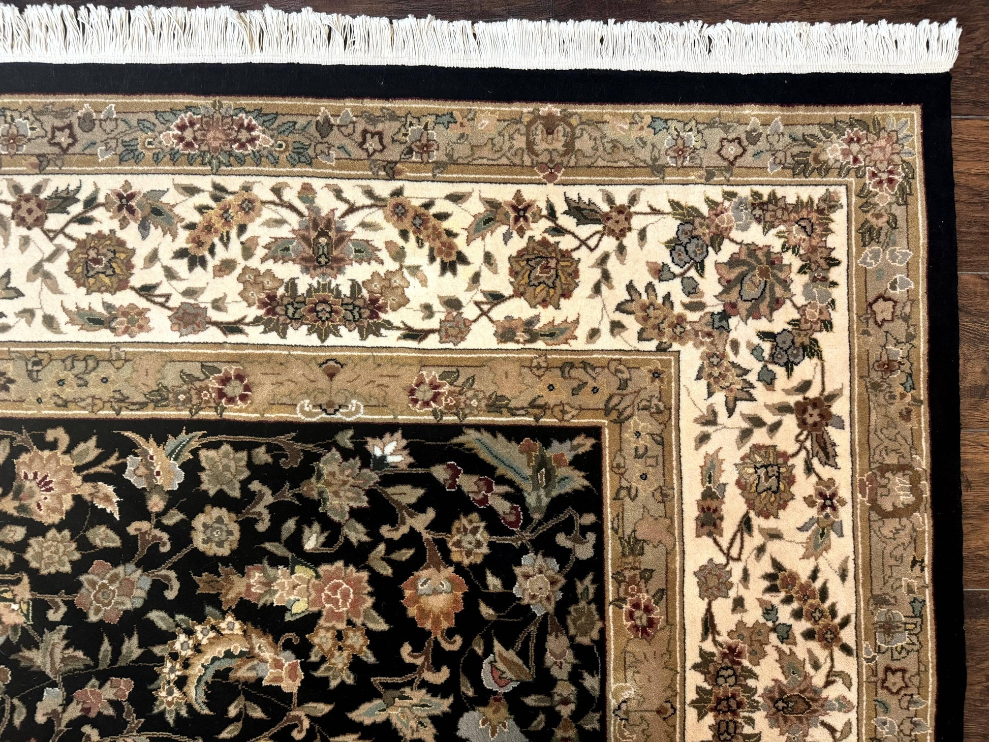 Sino Persian Rug 9x12, Floral Medallion, Black and Ivory, Elegant - Nuvé