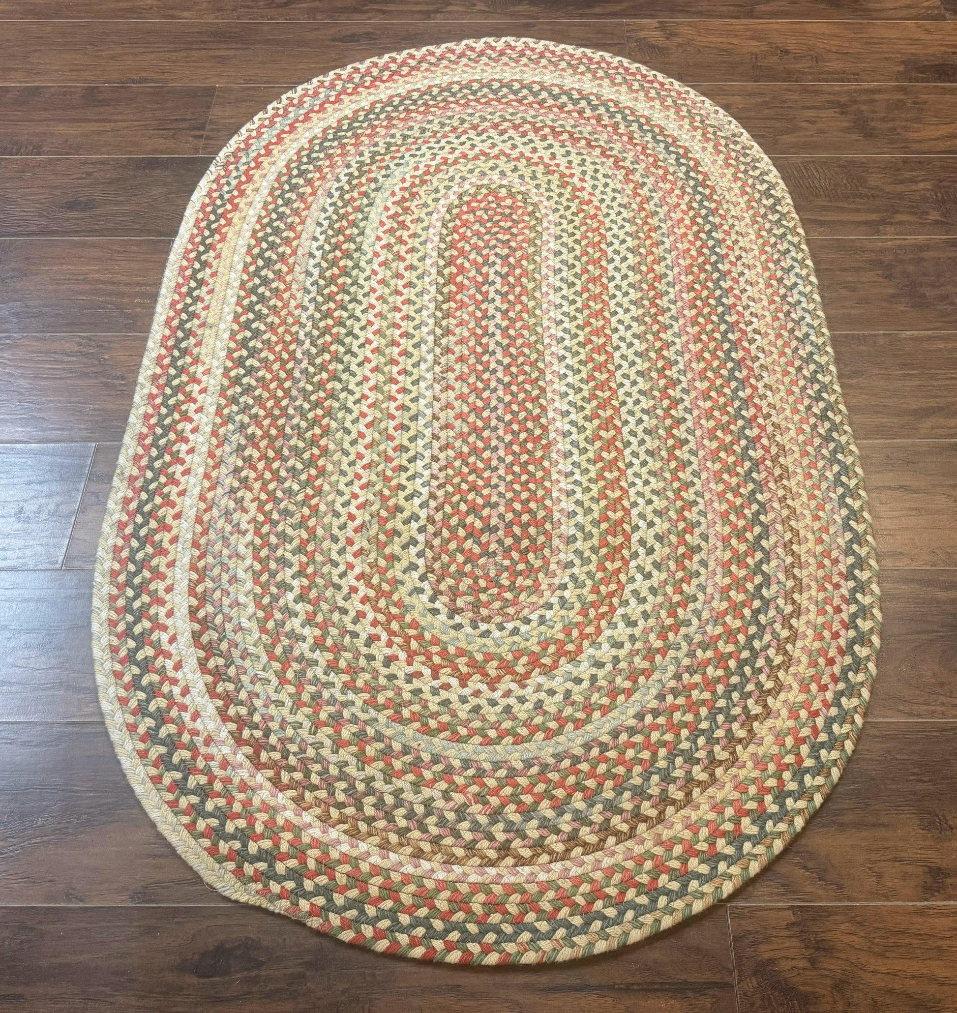 Braided American Oval Rug 3x5, Multicolor, Hand Braided - Nuvé