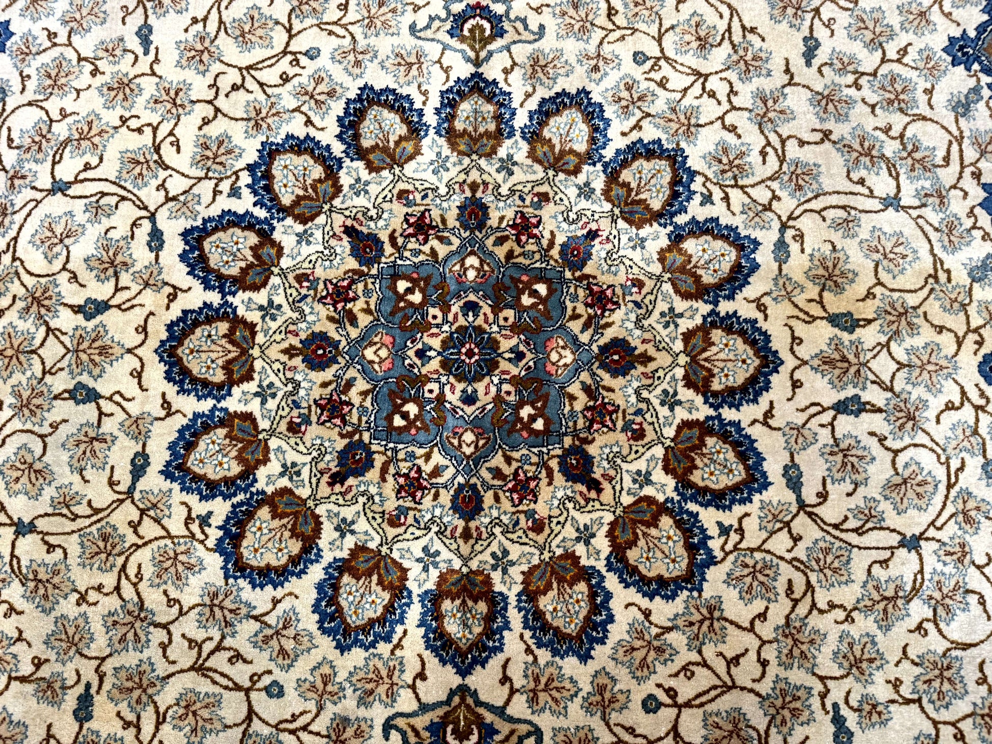 Persian Kashan Rug 9 x 12.6, Ivory and Blue, Floral Medallion, Wool Hand Knotted Semi Antique Carpet - Nuvé