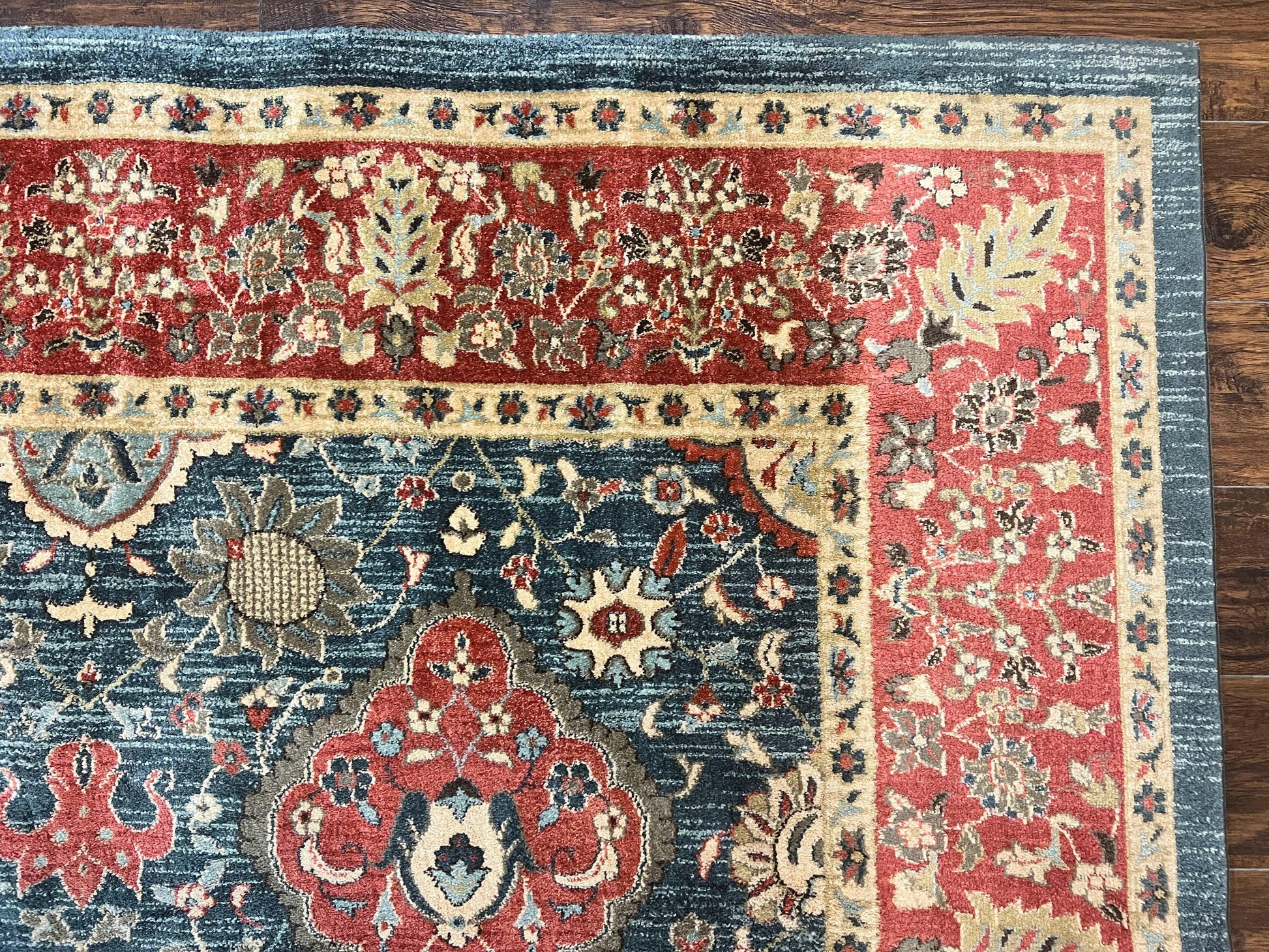 Safavieh Rug 8x11, Mahal Persian Carpet, Navy Red - Nuvé
