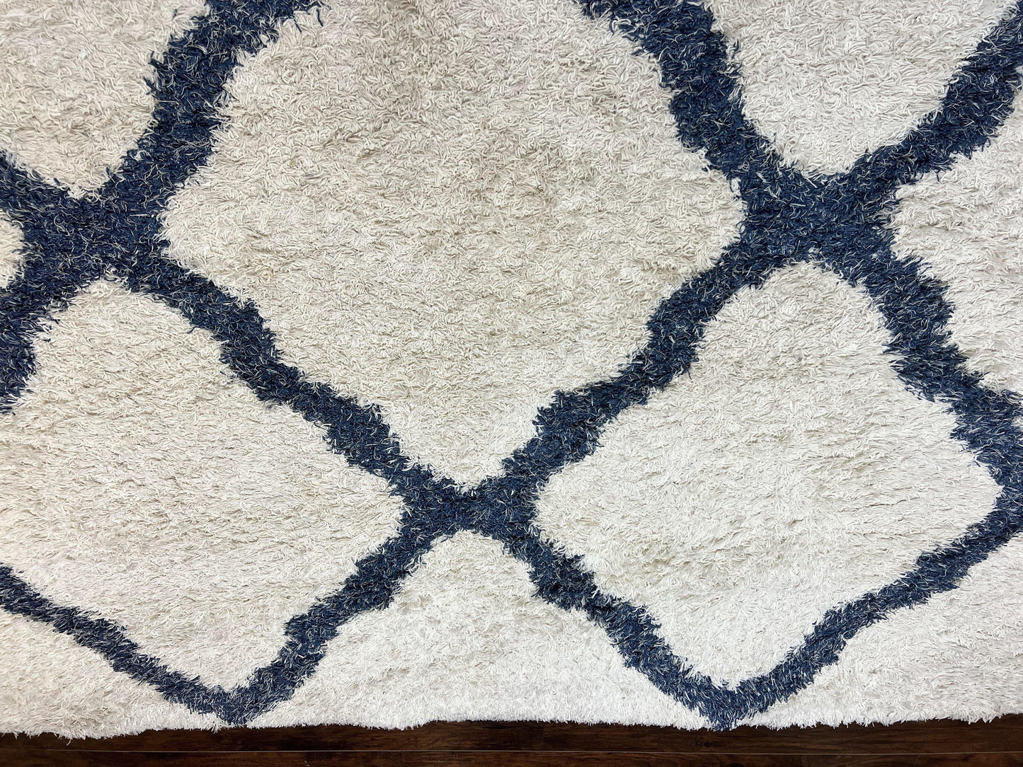 Modern Shag Rug 9x12, Ivory and Dark Blue, Diamond Pattern, Soft, Room Sized, Contemporary Rug, Plush - Nuvé