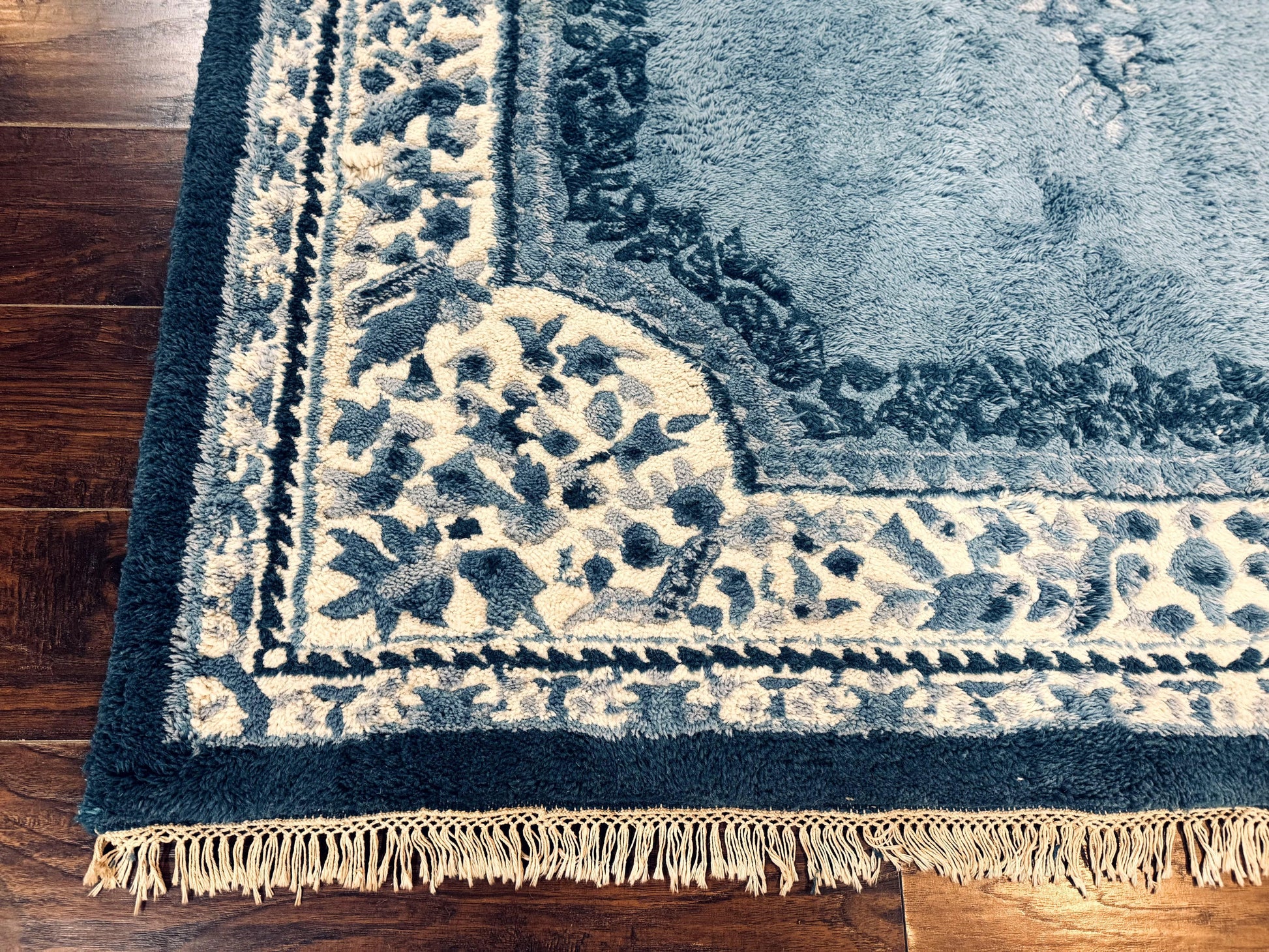 Indo Chinese Aubusson Rug 6x9, Light Blue and Ivory, Handmade Vintage Wool Carpet - Nuvé