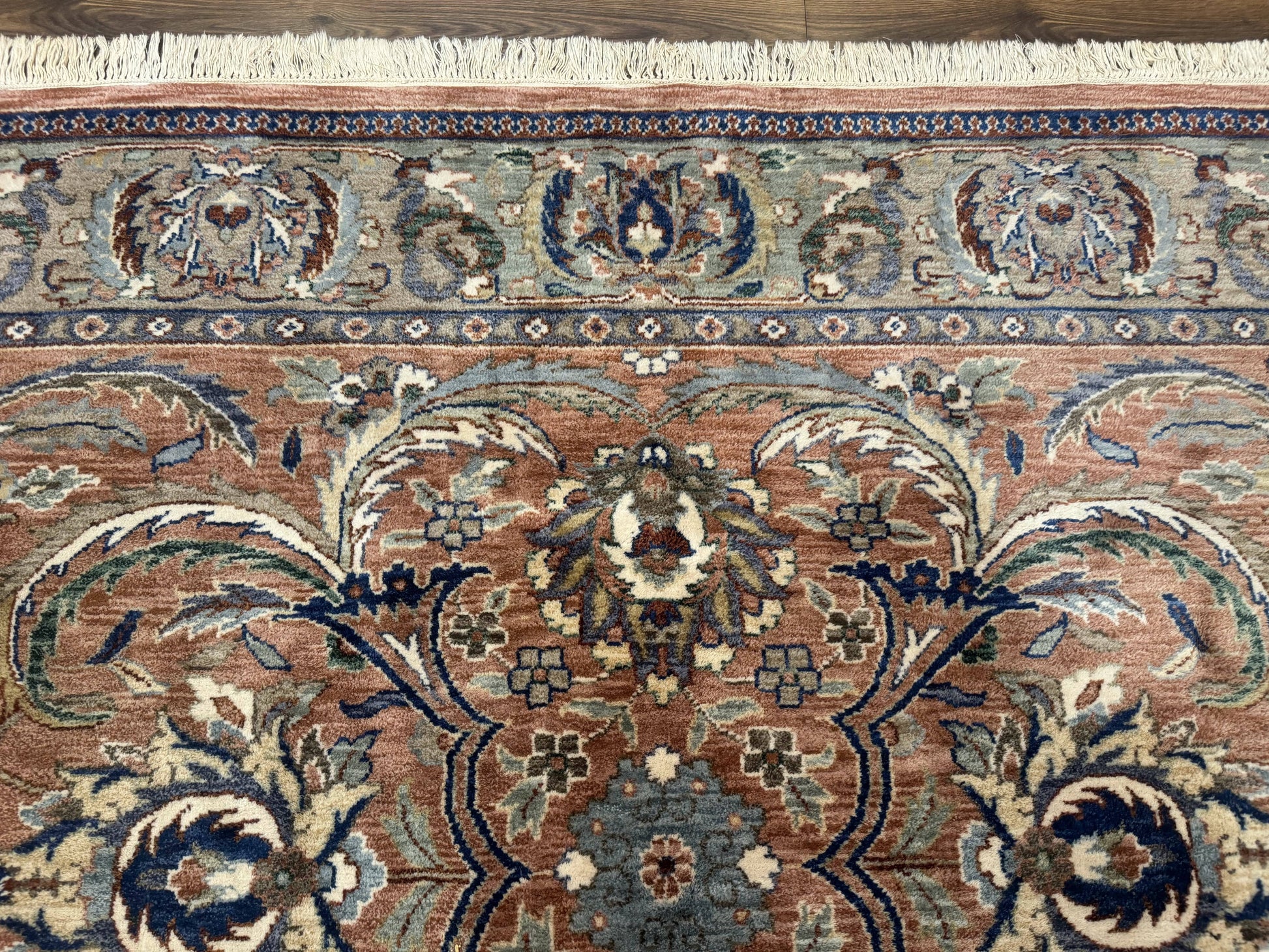 Indo Persian Mahal Rug 8x10, Traditional Wool Oriental Carpet, Pink - Nuvé