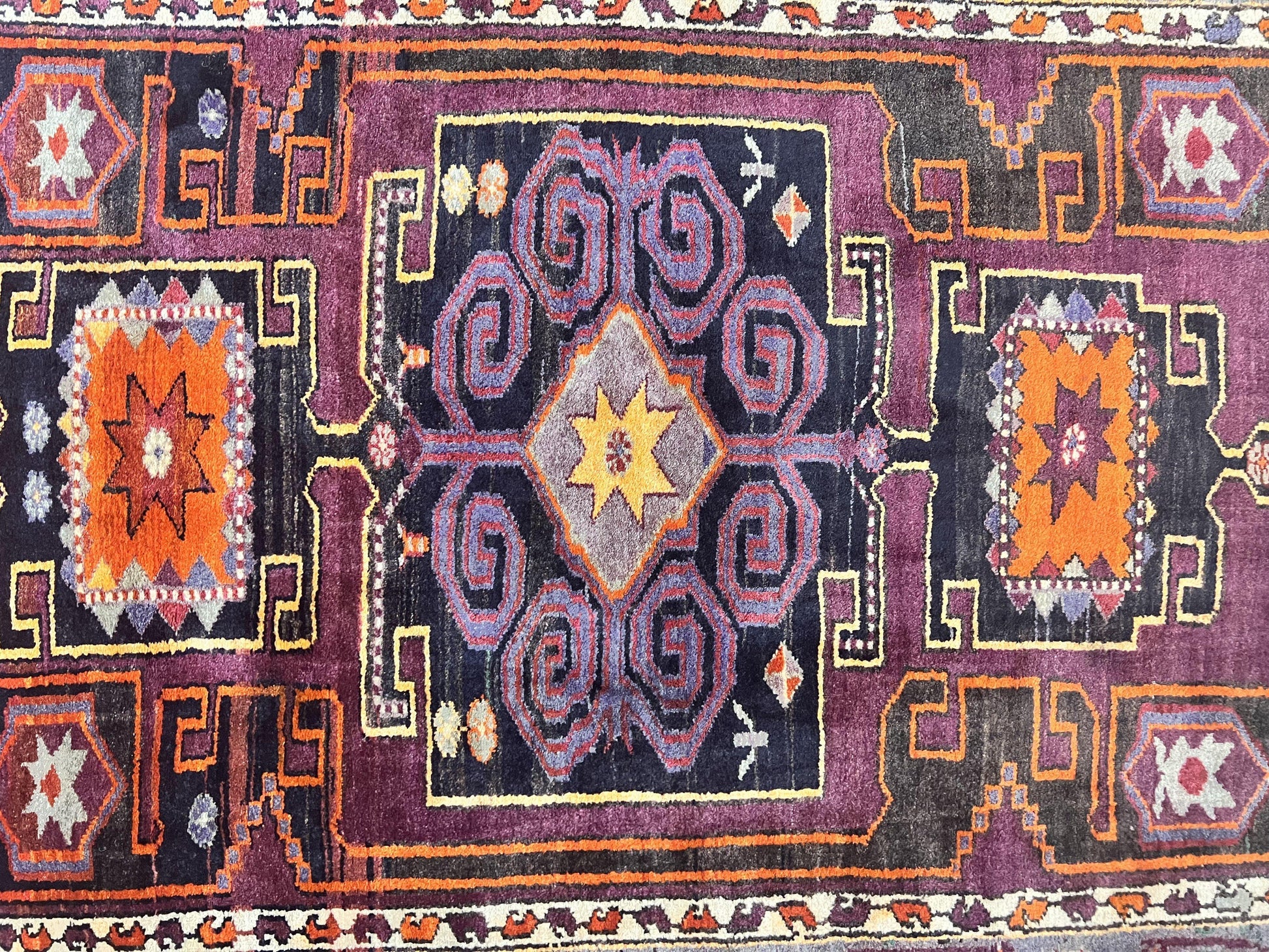 Persian Tribal Rug 5x6, Persian Nahavand Rug, Purple, Geometric Vintage Wool Handmade Carpet - Nuvé