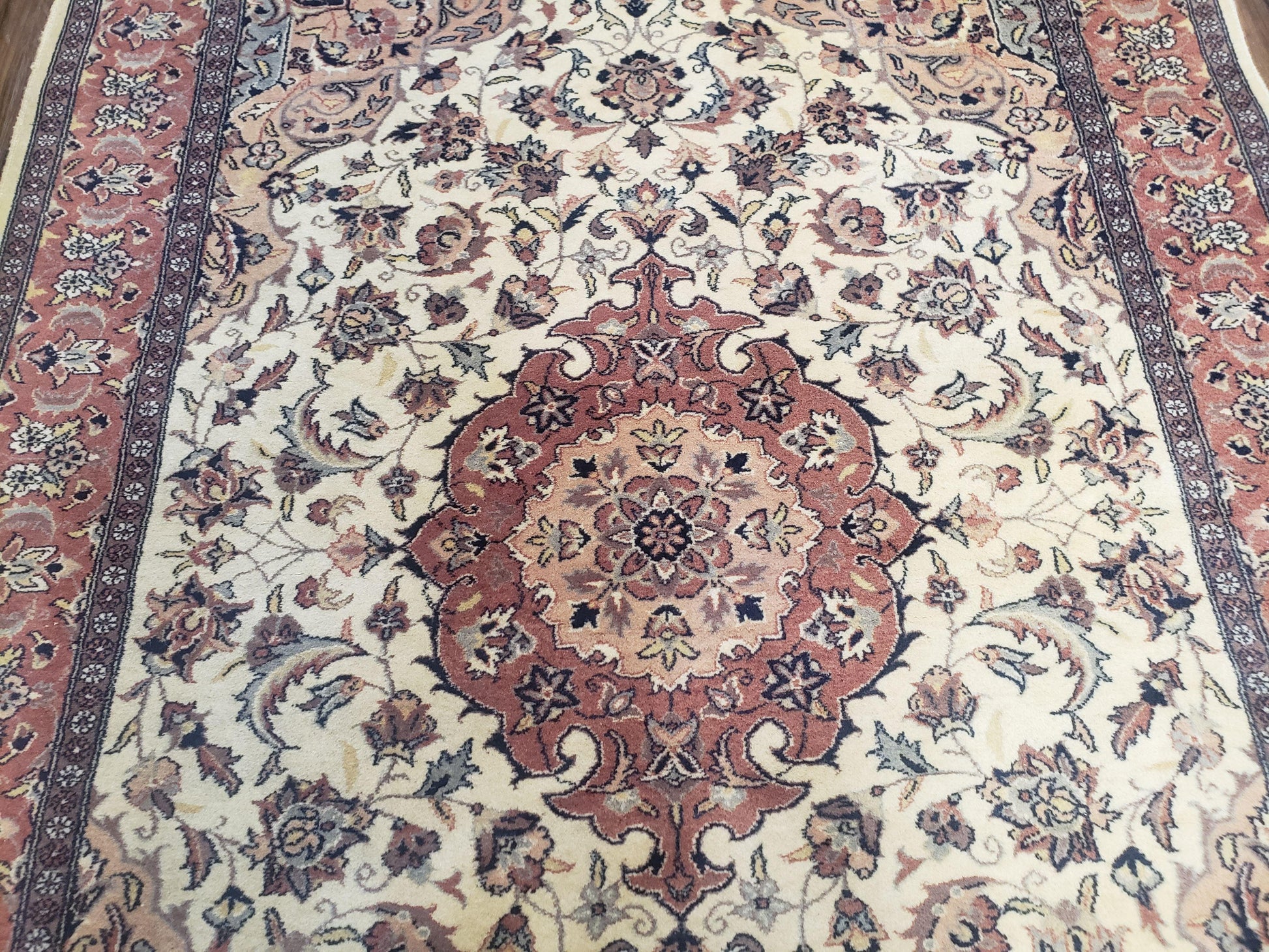 4x6 Handmade Top Quality Pakistani Floral Wool Rug Veg Dyes Carpet Beige Salmon - Nuvé
