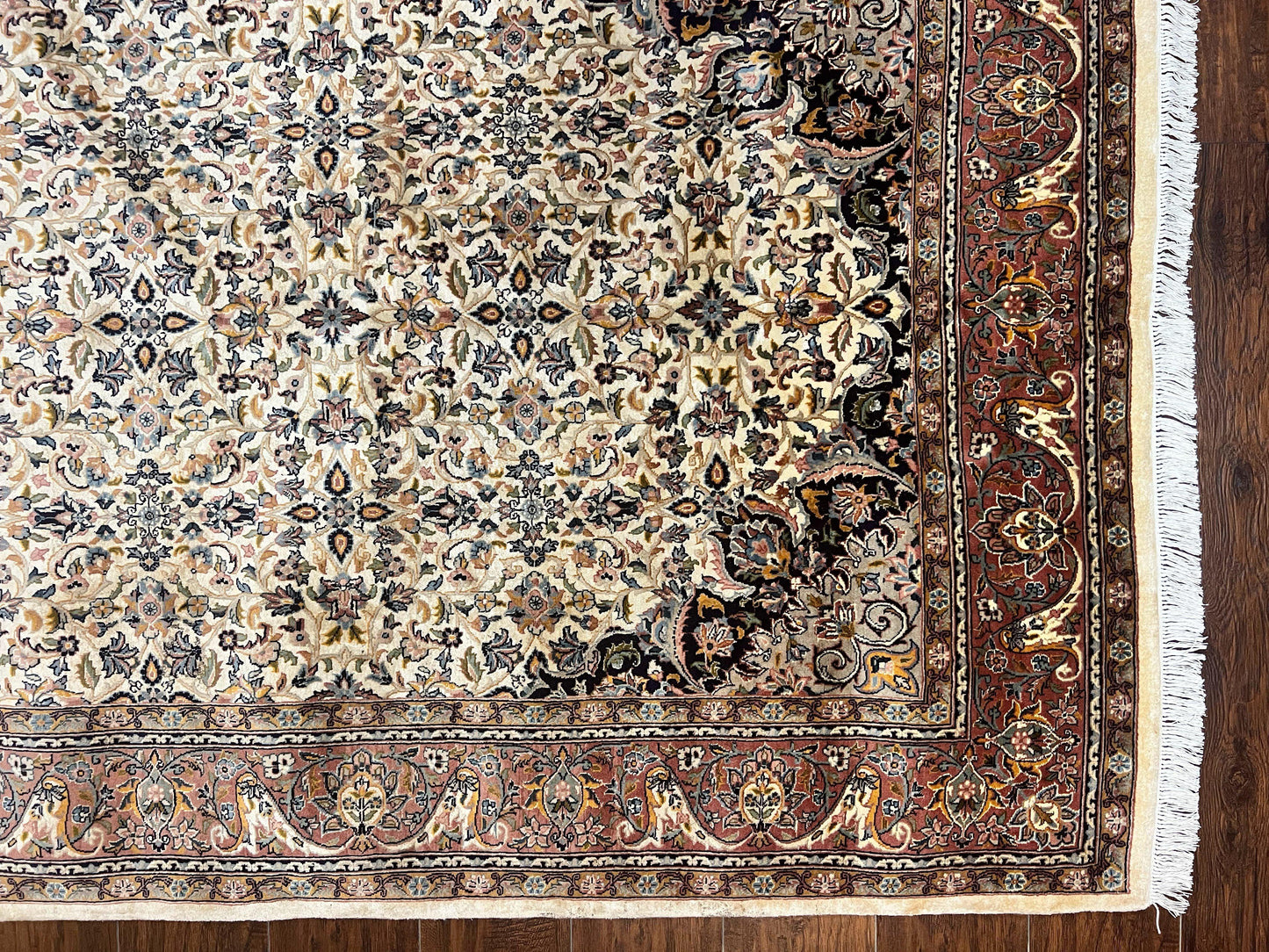 Pak Persian Rug 5x8, Handmade Wool Oriental Carpet, Vintage Rug, Floral Allover, Very Fine 320 KPSI - Nuvé