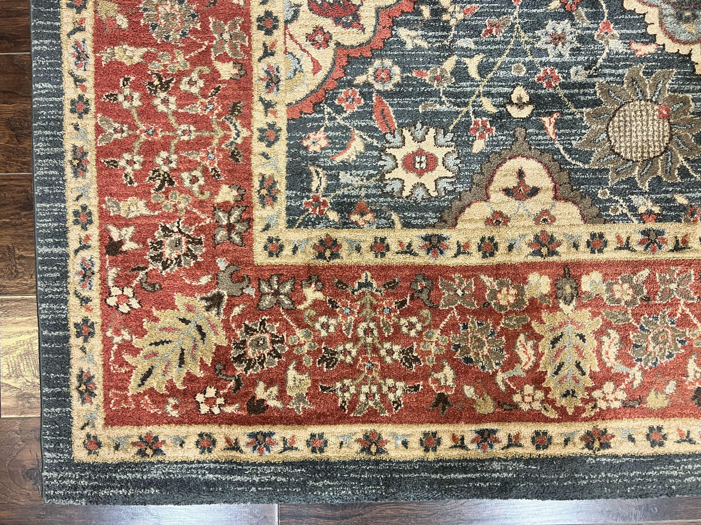 Safavieh Rug 8x11, Mahal Persian Carpet, Navy Red - Nuvé
