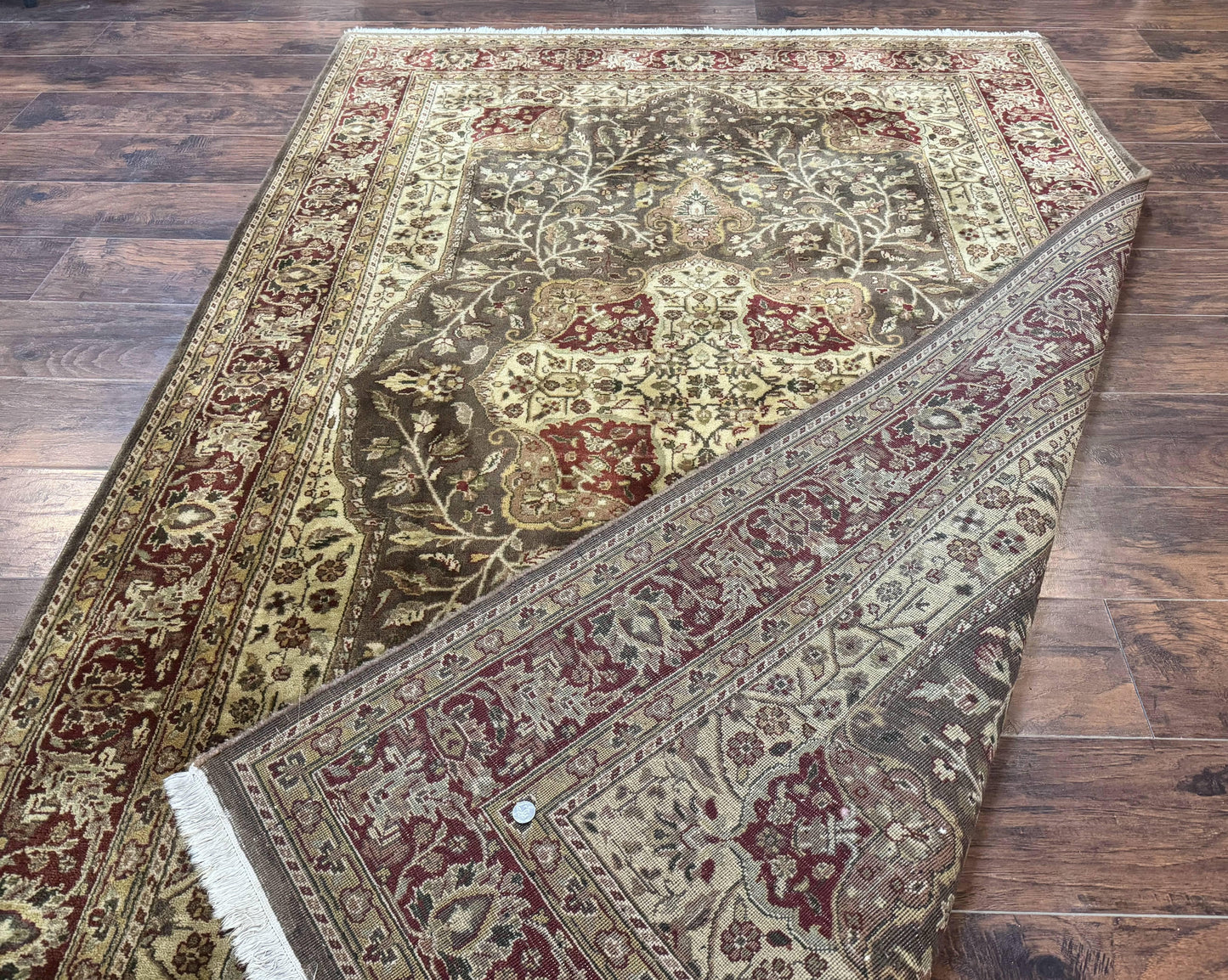 Indo Persian Rug 6x9, Wool Handmade Vintage Rug, Floral Cross Pattern - Nuvé